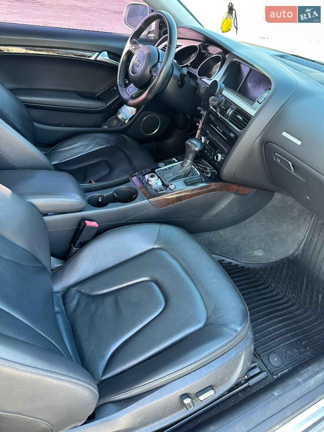 Audi A5 2015 VIN WAUM2AFR9GA002239 фото оголошення 13 з 21