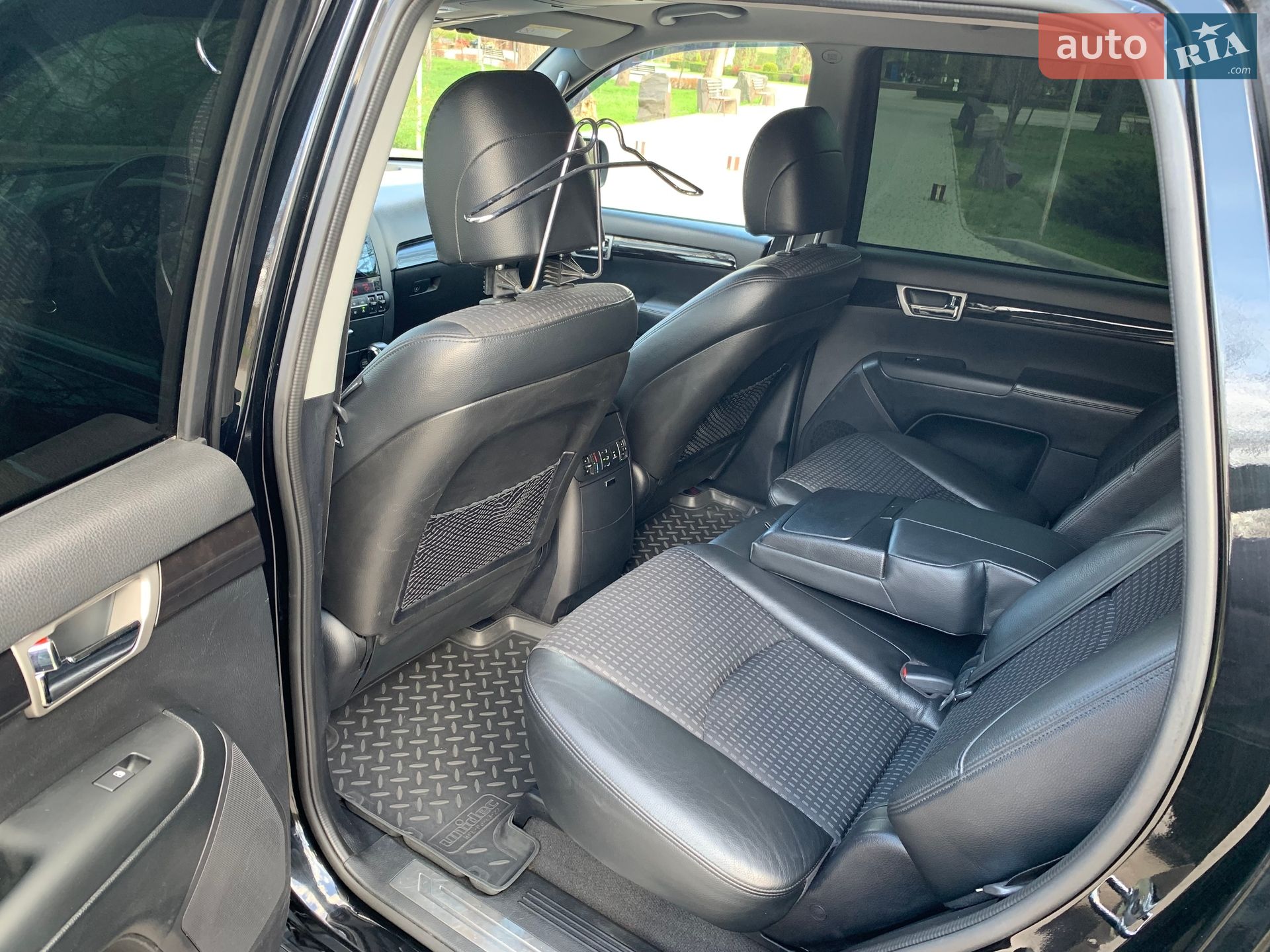KIA Mohave 2010 VIN Y6DKN813DA5056144 фото оголошення 40 з 44