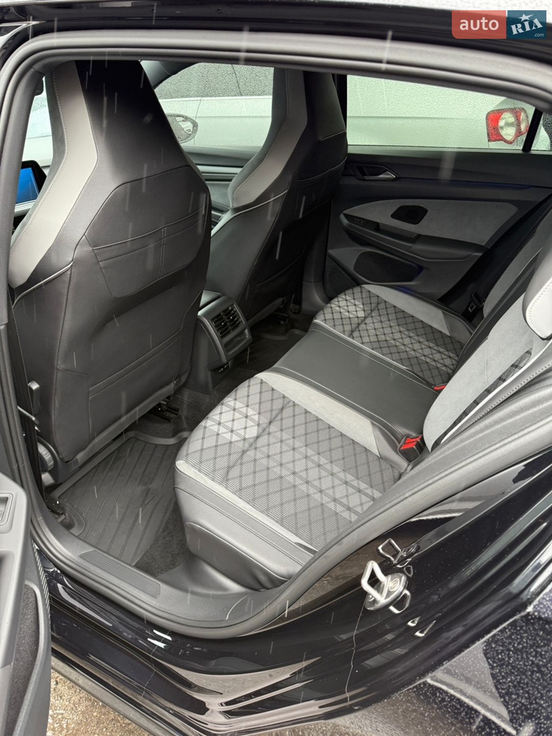 Volkswagen Golf 2021 VIN WVWZZZCDZMW091818 фото оголошення 7 з 15