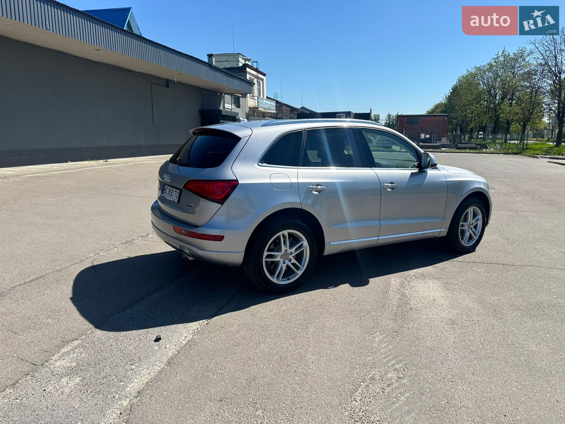 Audi Q5 2015 VIN WA1VMBFP1FA111714 фото оголошення 16 з 48