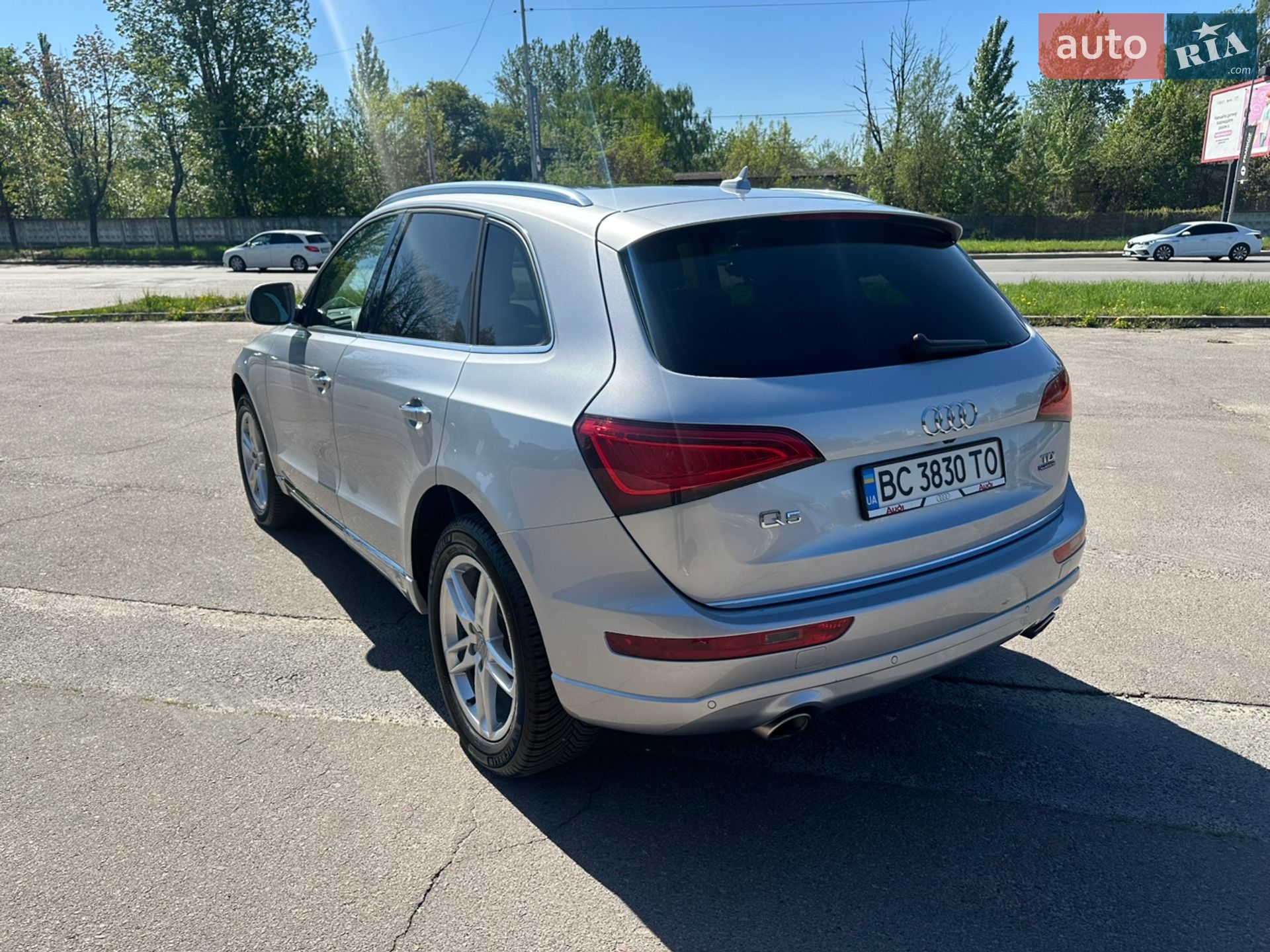 Audi Q5 2015 VIN WA1VMBFP1FA111714 фото оголошення 18 з 48
