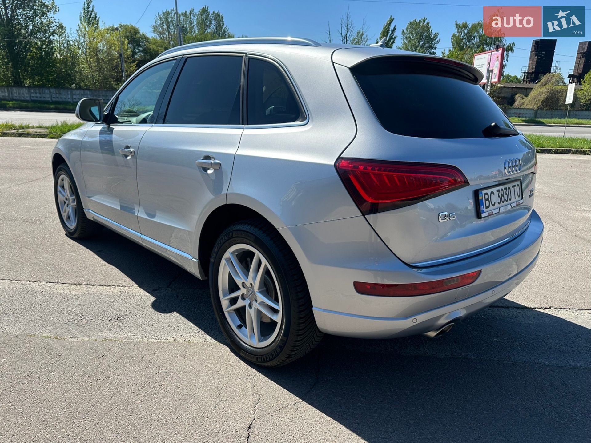 Audi Q5 2015 VIN WA1VMBFP1FA111714 фото оголошення 22 з 48