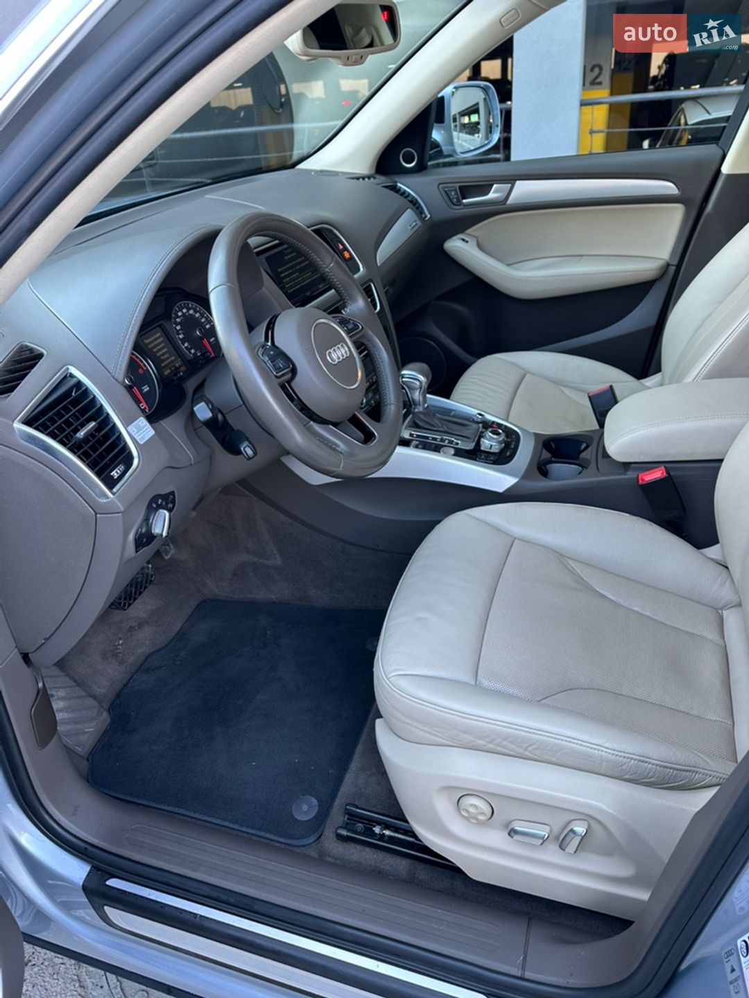 Audi Q5 2015 VIN WA1VMBFP1FA111714 фото оголошення 24 з 48