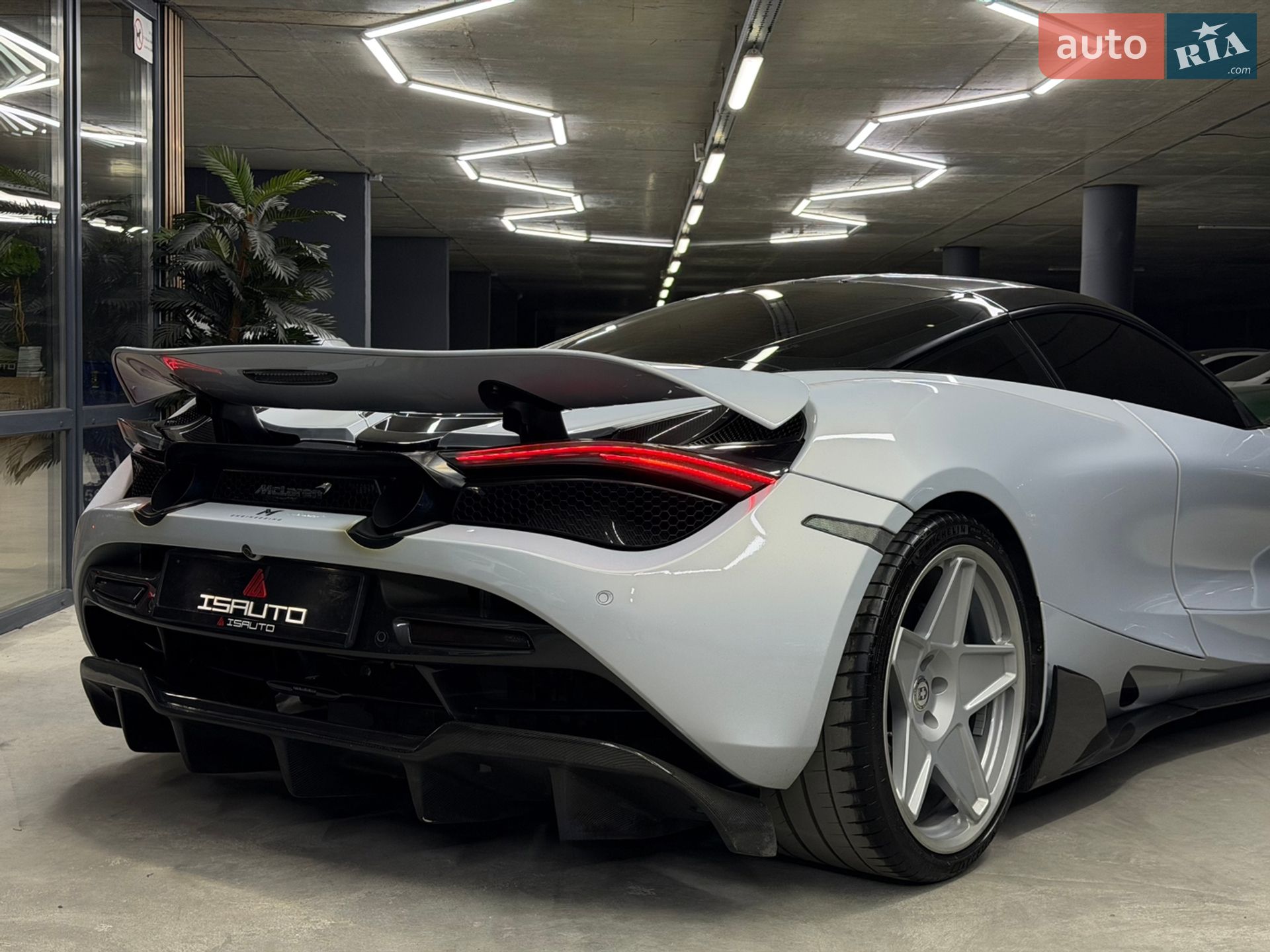 McLaren 720S 2018 VIN SBM14DCAXKW003449 фото оголошення 18 з 28