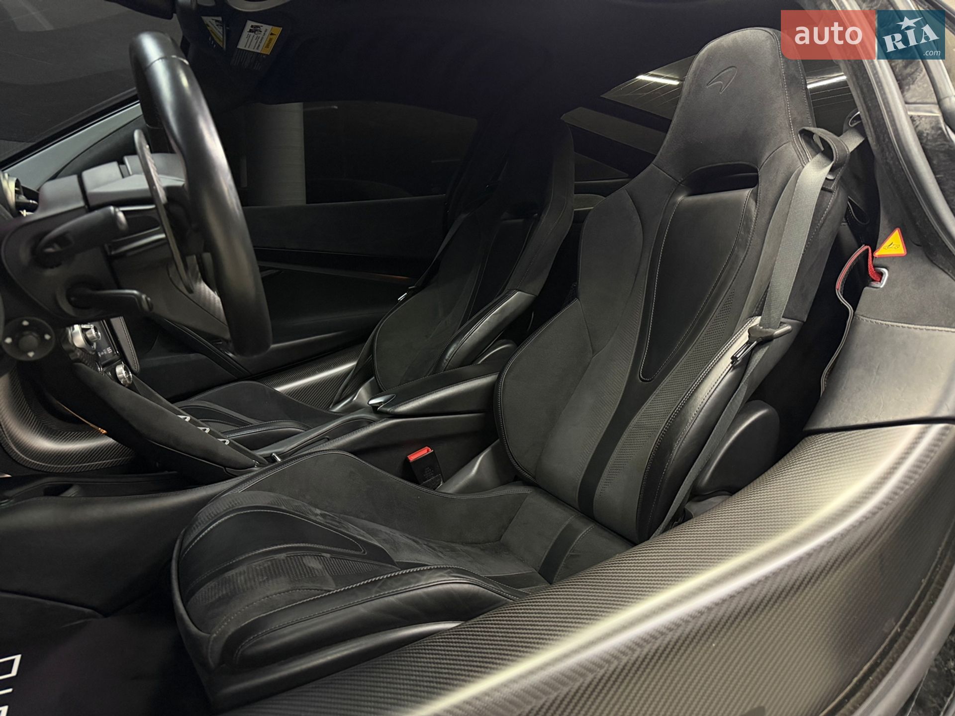 McLaren 720S 2018 VIN SBM14DCAXKW003449 фото оголошення 26 з 28