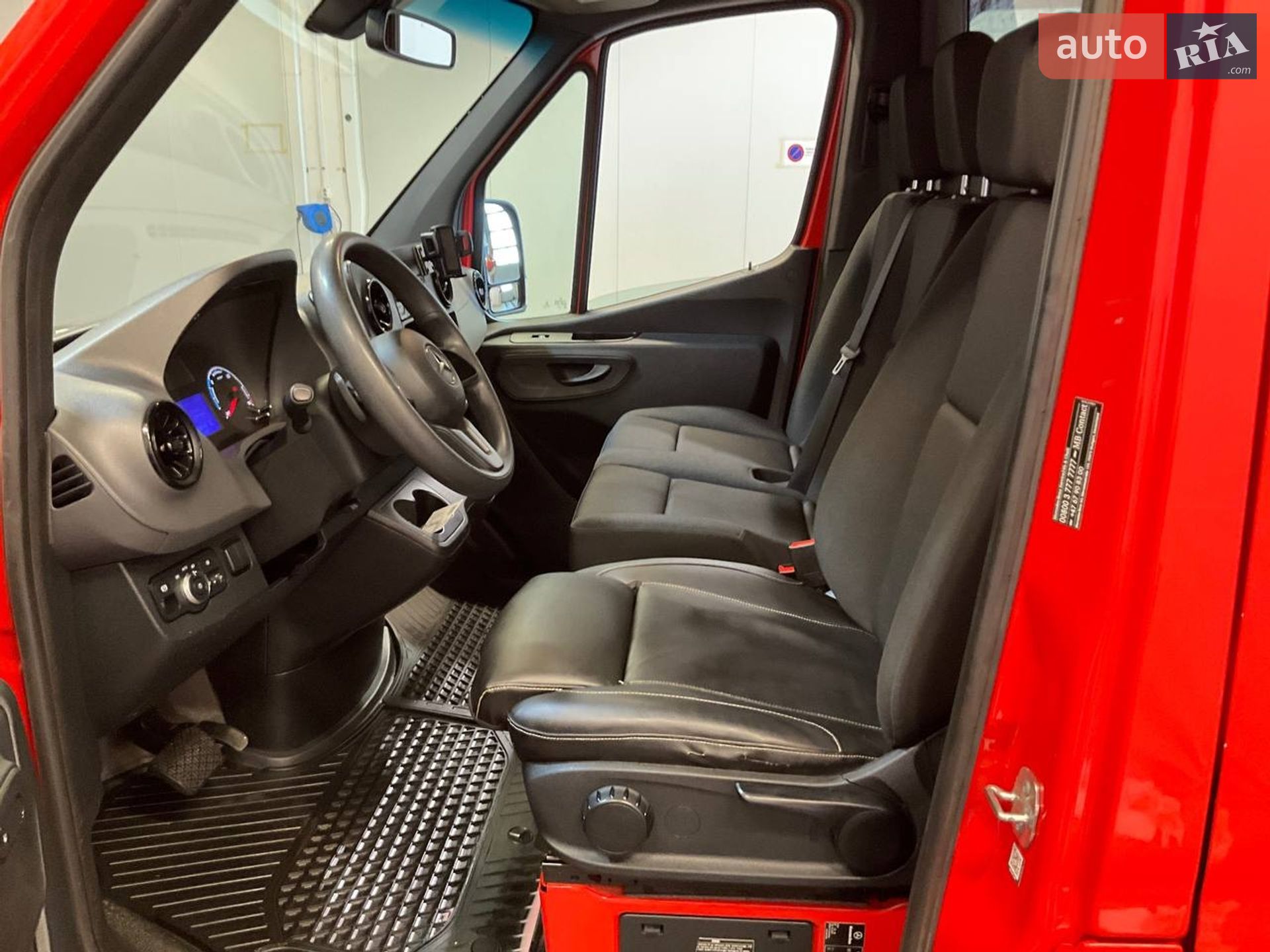 MERCEDES-BENZ ESPRINTER 2021 VIN W1V9106331P411746 фото оголошення 27 з 32