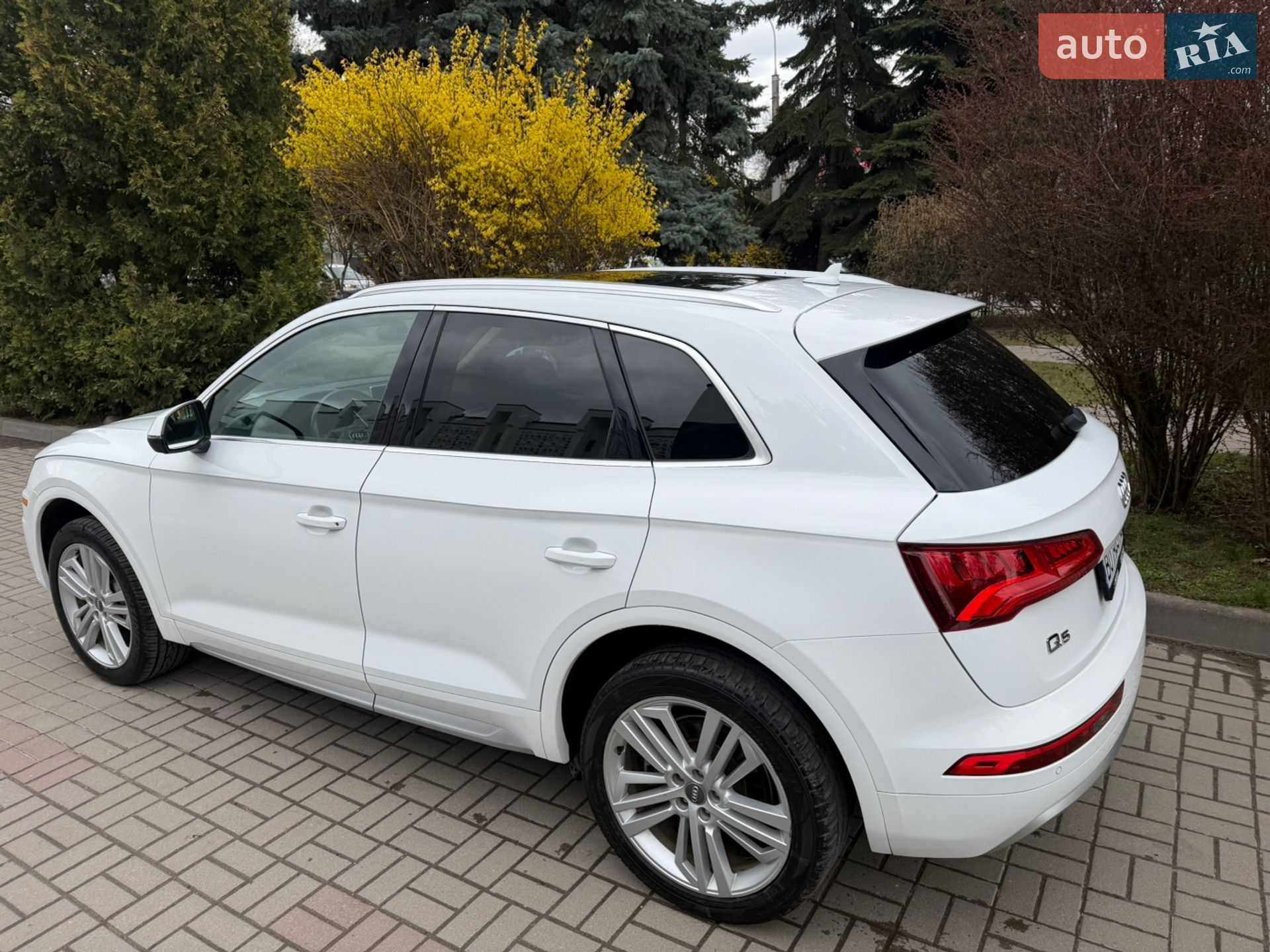 Audi Q5 2017 VIN WA1BNAFY5J2011170 фото оголошення 11 з 43