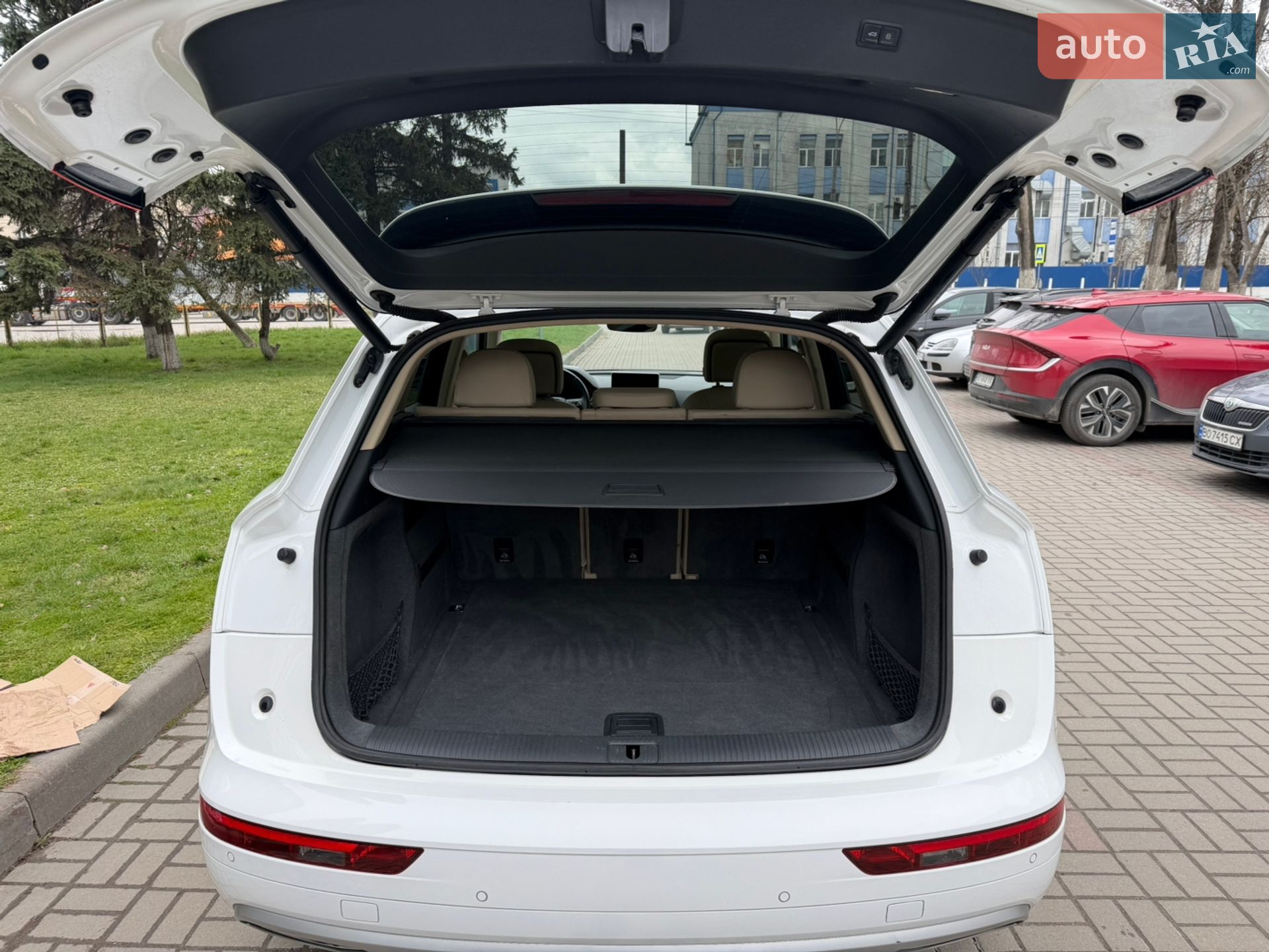 Audi Q5 2017 VIN WA1BNAFY5J2011170 фото оголошення 42 з 43