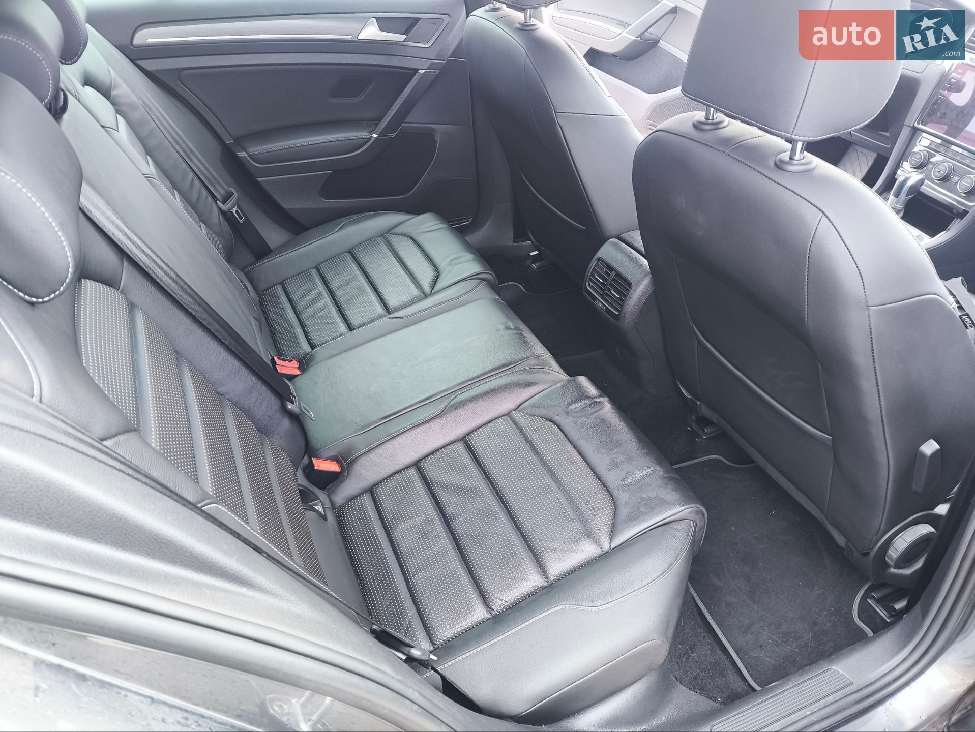 Volkswagen e-Golf 2018 VIN WVWZZZAUZK8901111 фото оголошення 20 з 47