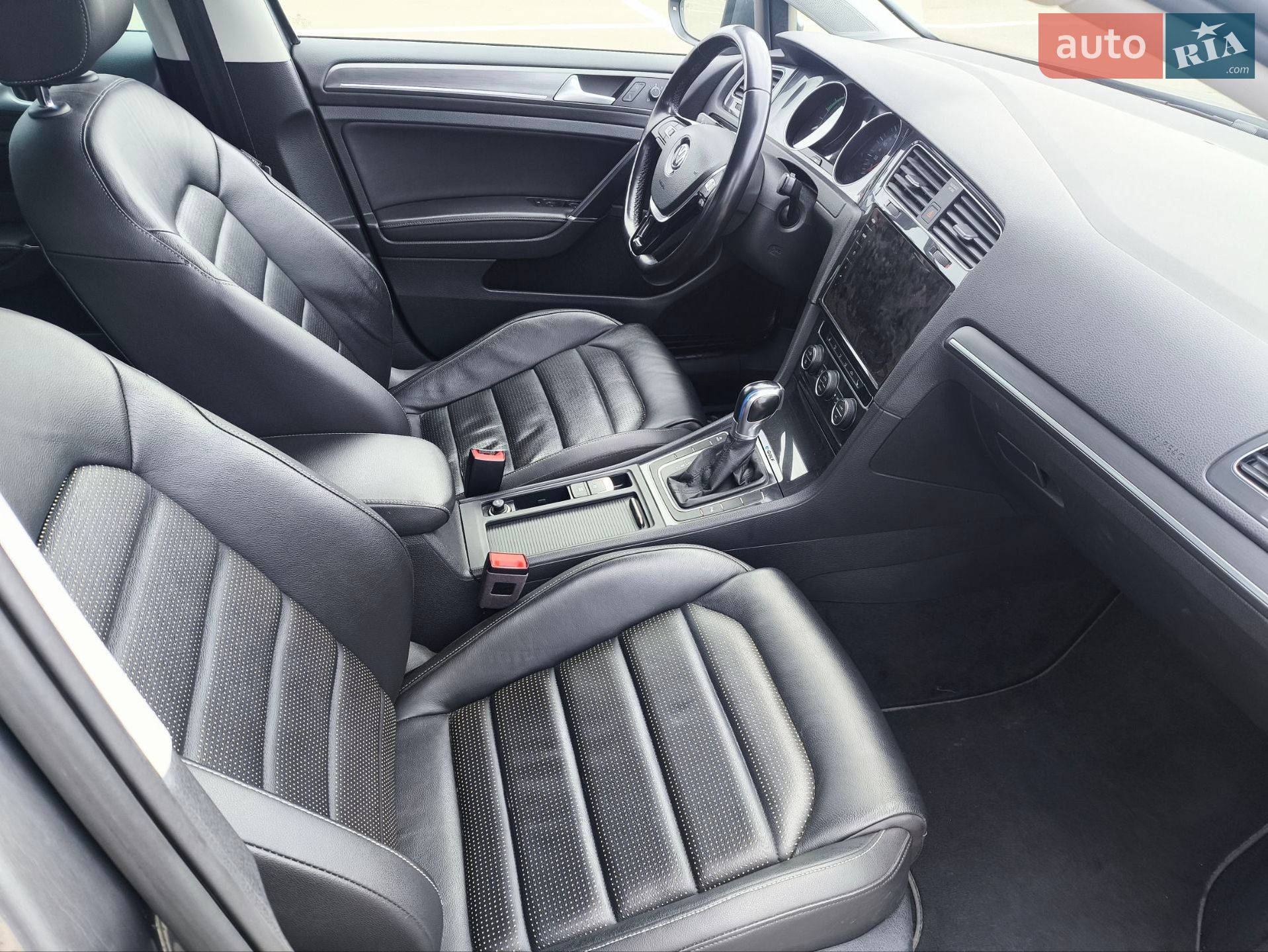 Volkswagen e-Golf 2018 VIN WVWZZZAUZK8901111 фото оголошення 19 з 47