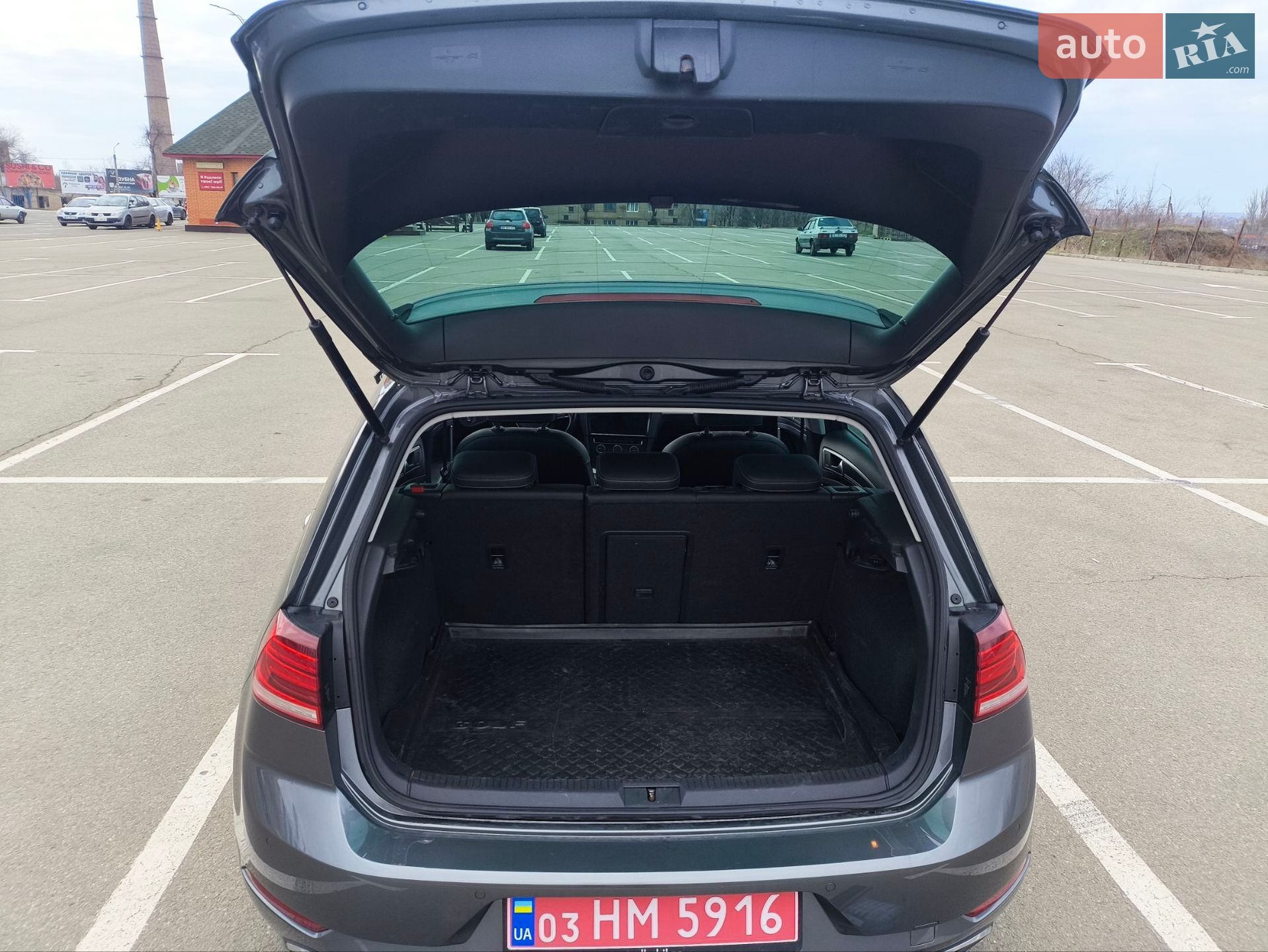 Volkswagen e-Golf 2018 VIN WVWZZZAUZK8901111 фото оголошення 15 з 47