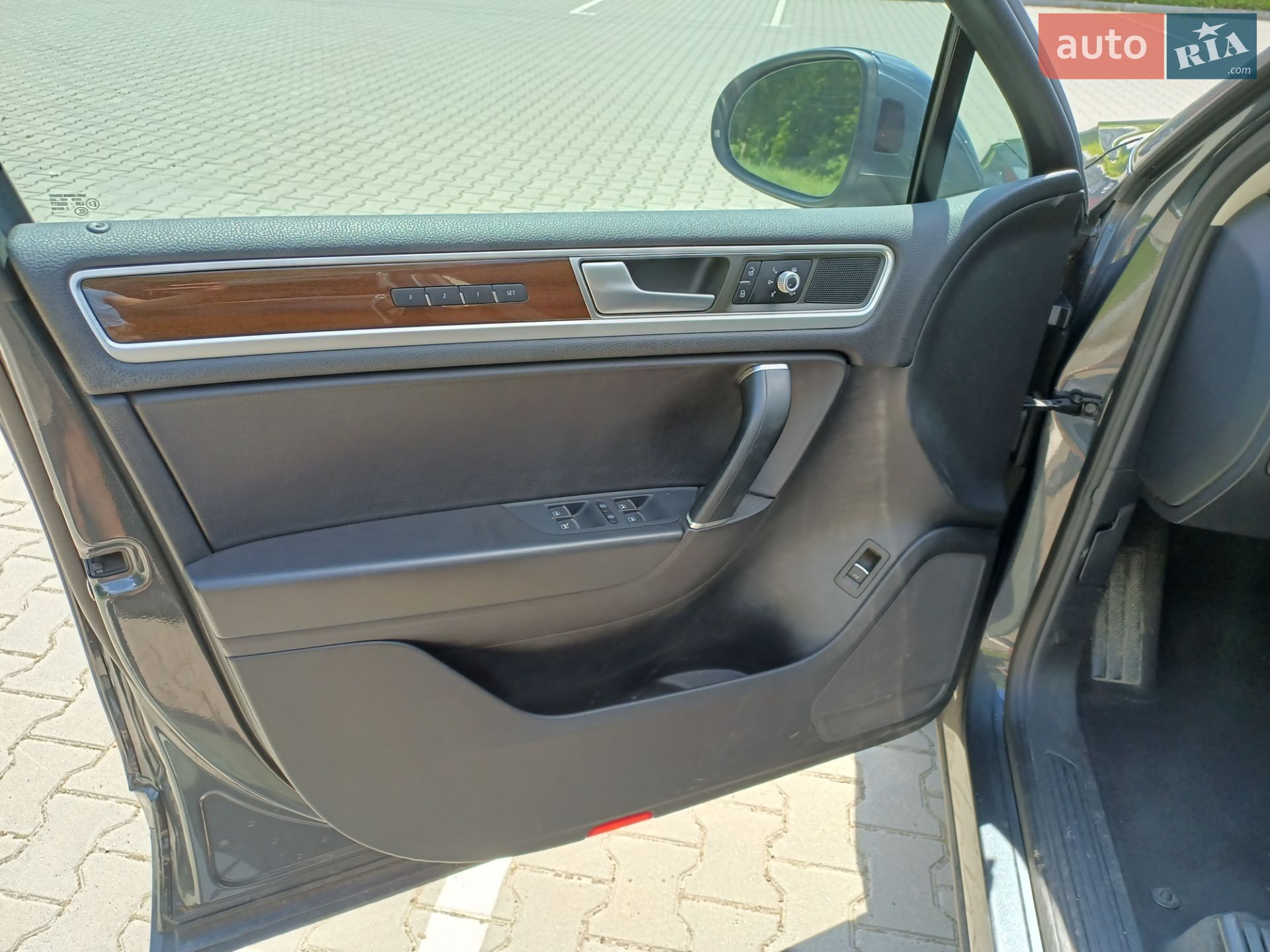 Volkswagen Touareg 2015 VIN WVGEF9BP0FD006669 фото оголошення 16 з 24
