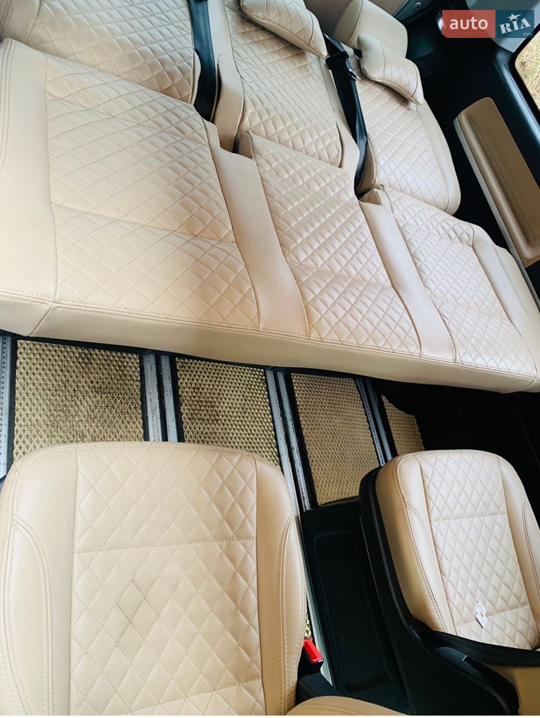 Volkswagen Multivan 2016 VIN WV2ZZZ7HZGH147795 фото оголошення 4 з 11