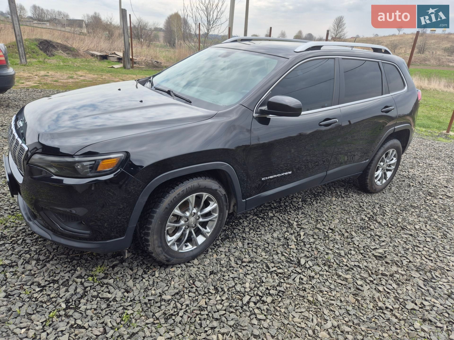 Jeep Cherokee 2018 VIN 1C4PJLLB5KD226623 фото оголошення 31 з 31