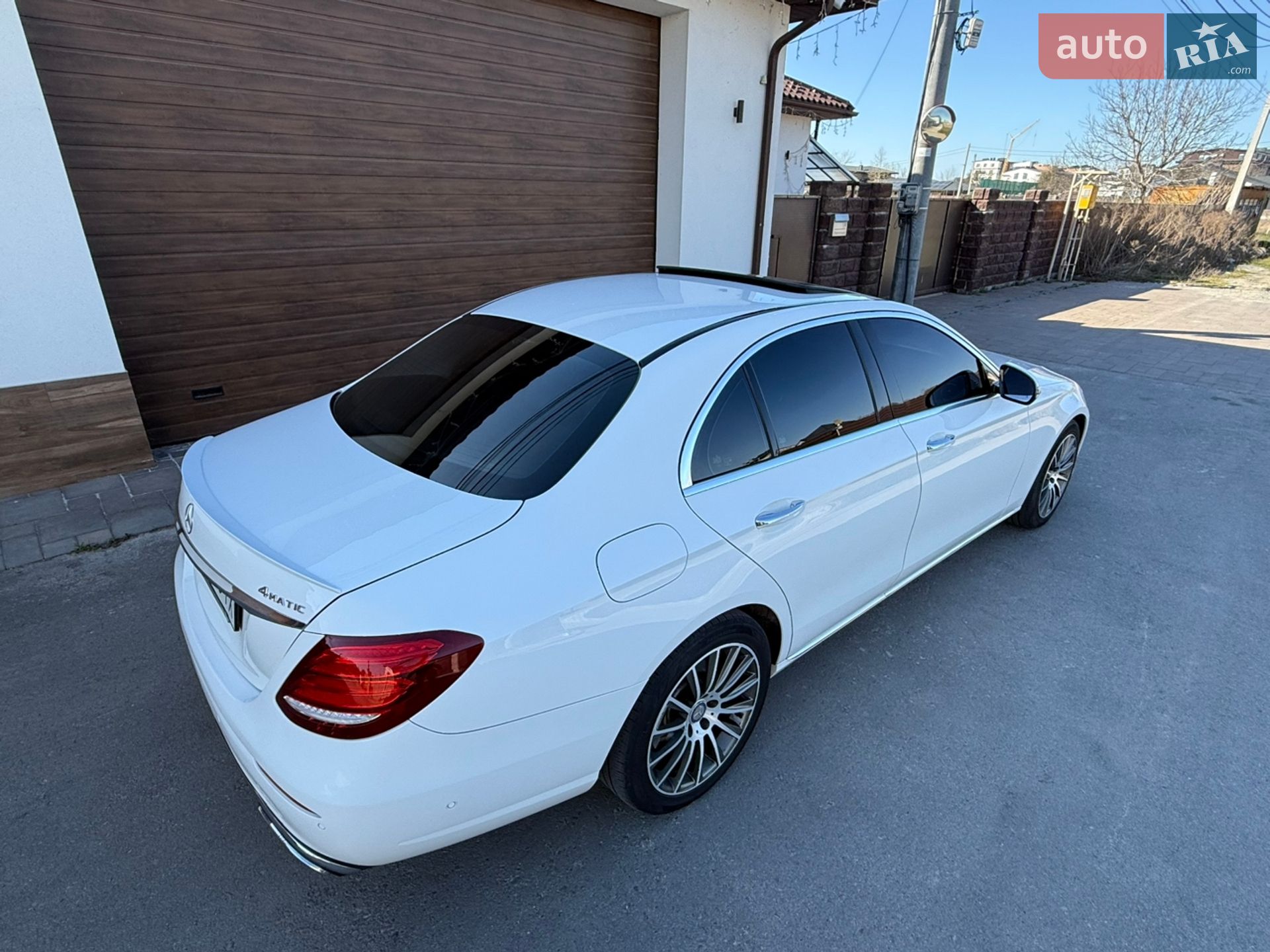 Mercedes-Benz E-Class 2016 VIN WDDZF0FBXHA187662 фото оголошення 17 з 49