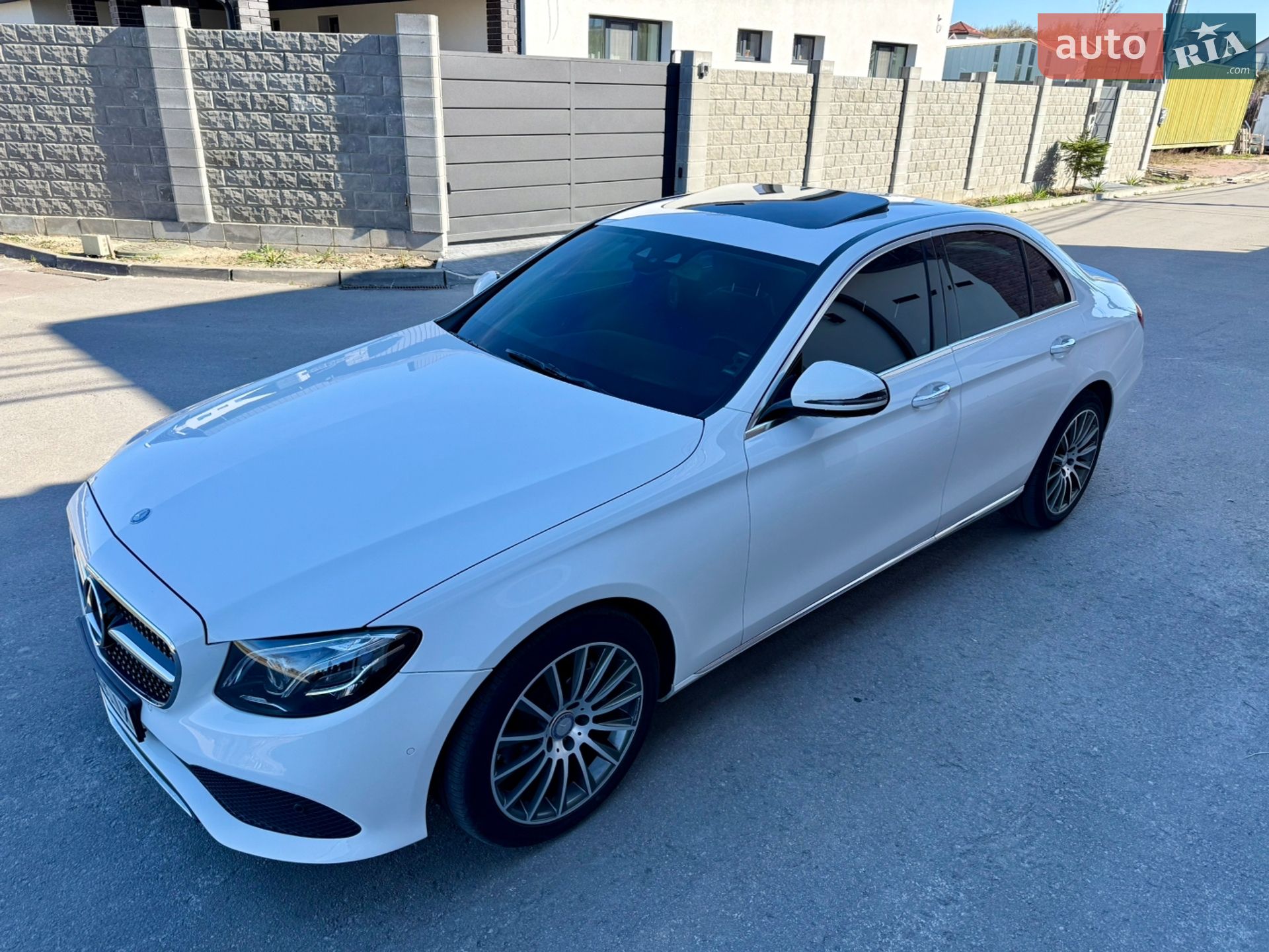 Mercedes-Benz E-Class 2016 VIN WDDZF0FBXHA187662 фото оголошення 12 з 56