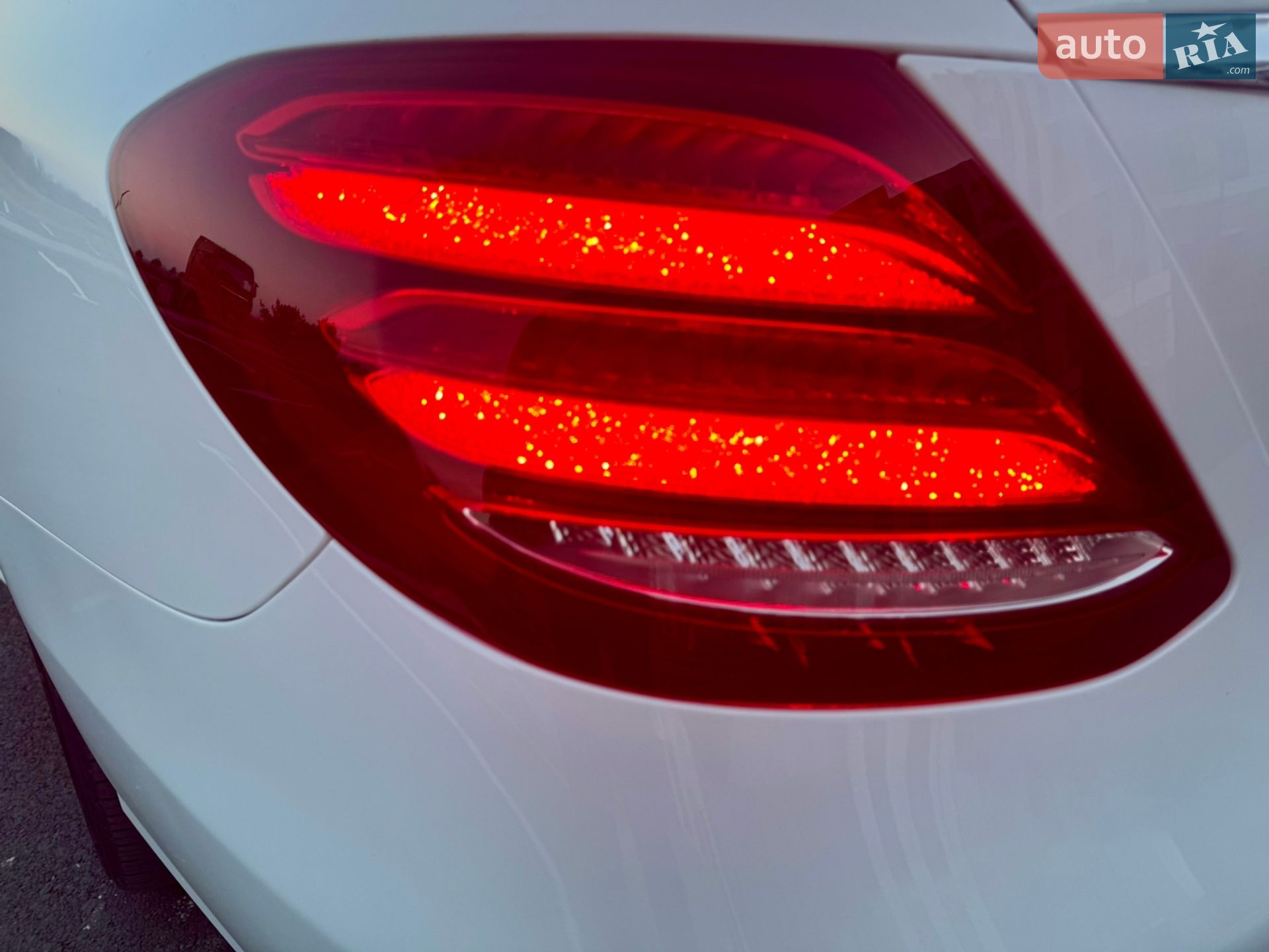 Mercedes-Benz E-Class 2016 VIN WDDZF0FBXHA187662 фото оголошення 41 з 56