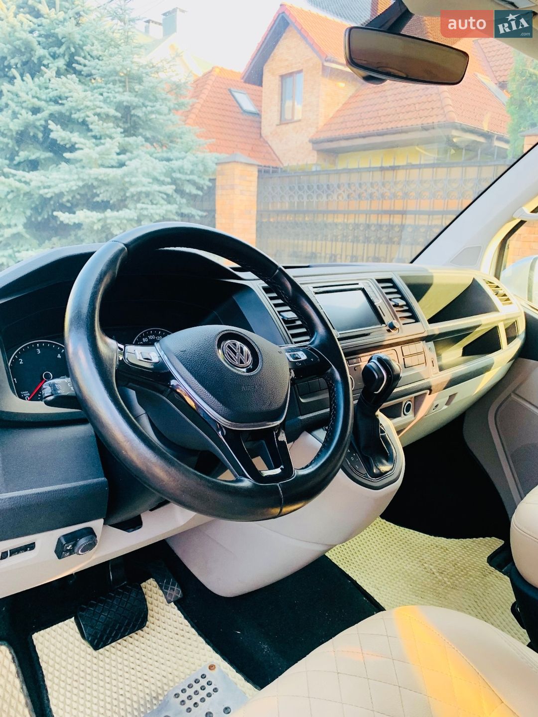 Volkswagen Multivan 2016 VIN WV2ZZZ7HZGH147795 фото оголошення 7 з 11