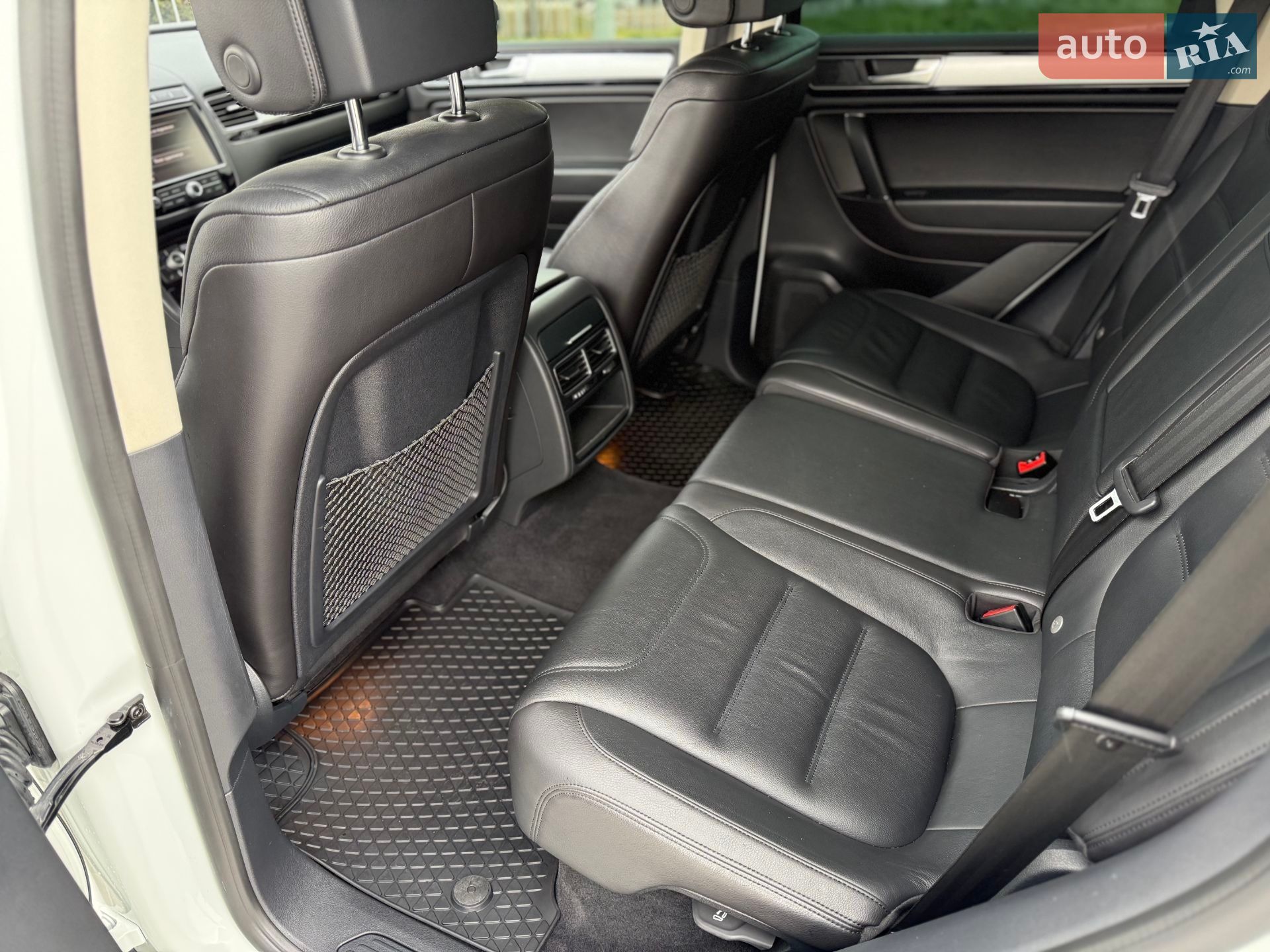 Volkswagen Touareg 2016 VIN WVGZZZ7PZHD004334 фото оголошення 18 з 37
