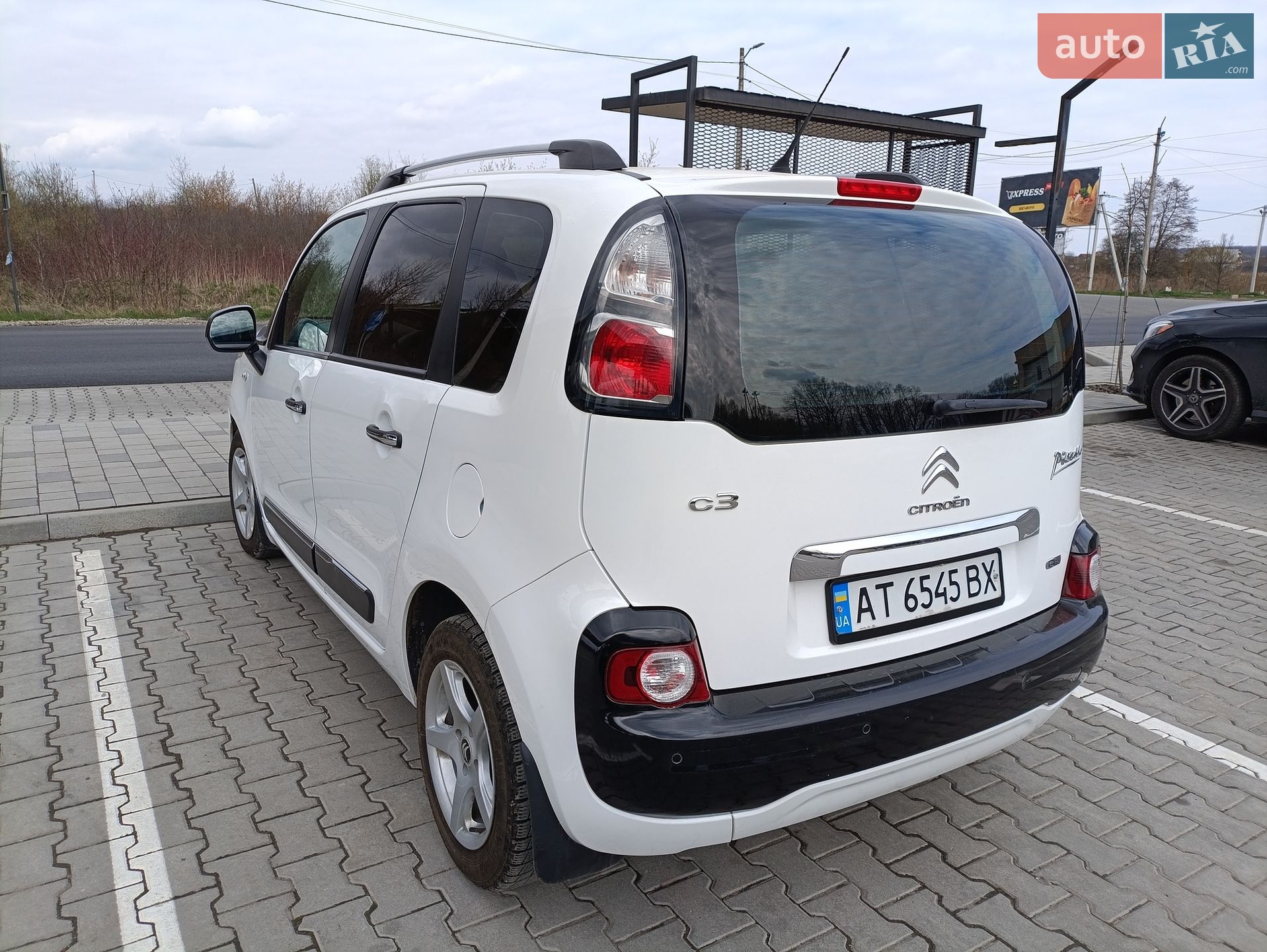 Citroen C3 Picasso 2015 VIN VF7SH9HP8FT548401 фото оголошення 4 з 40