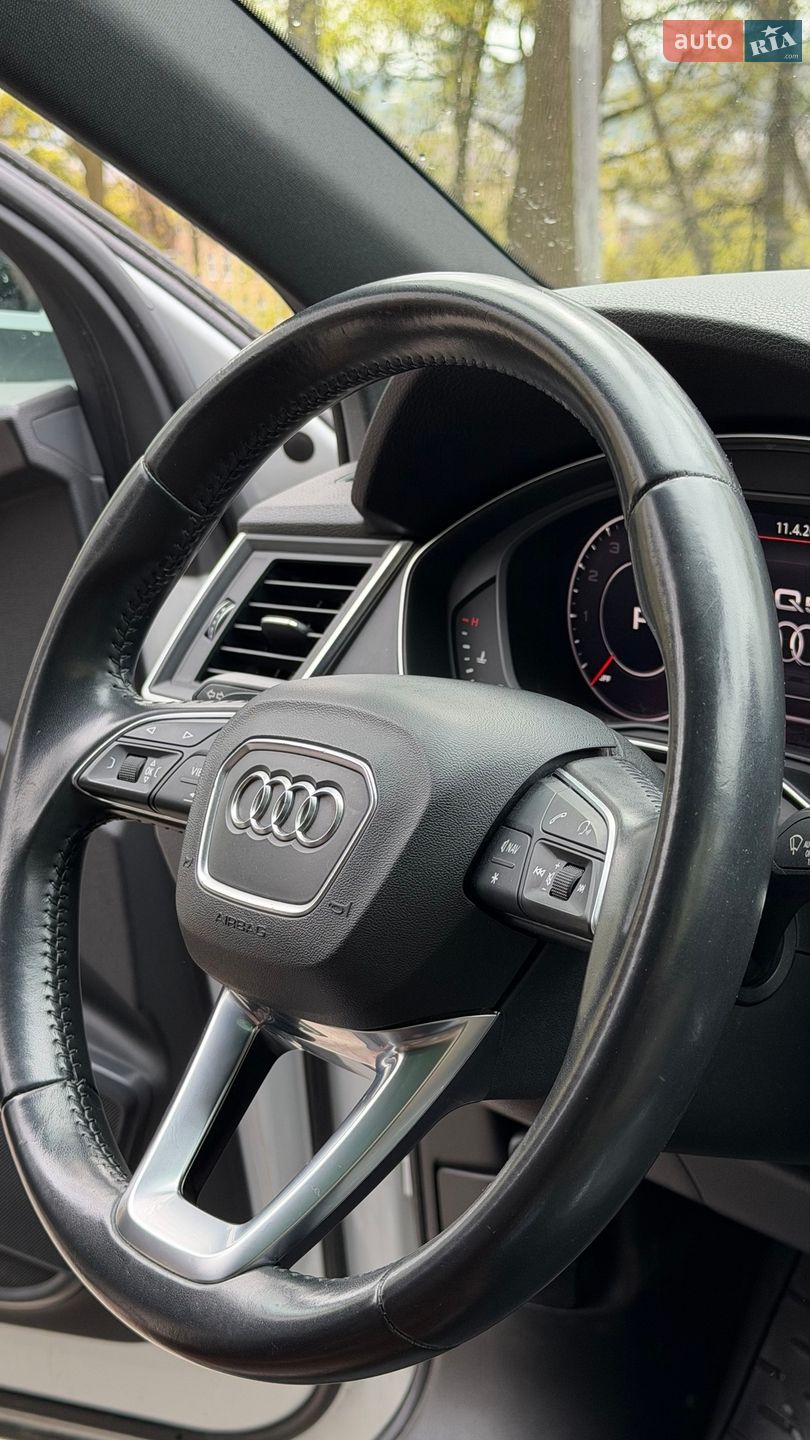 Audi Q5 2019 VIN WA1BNAFY1L2020385 фото оголошення 12 з 22