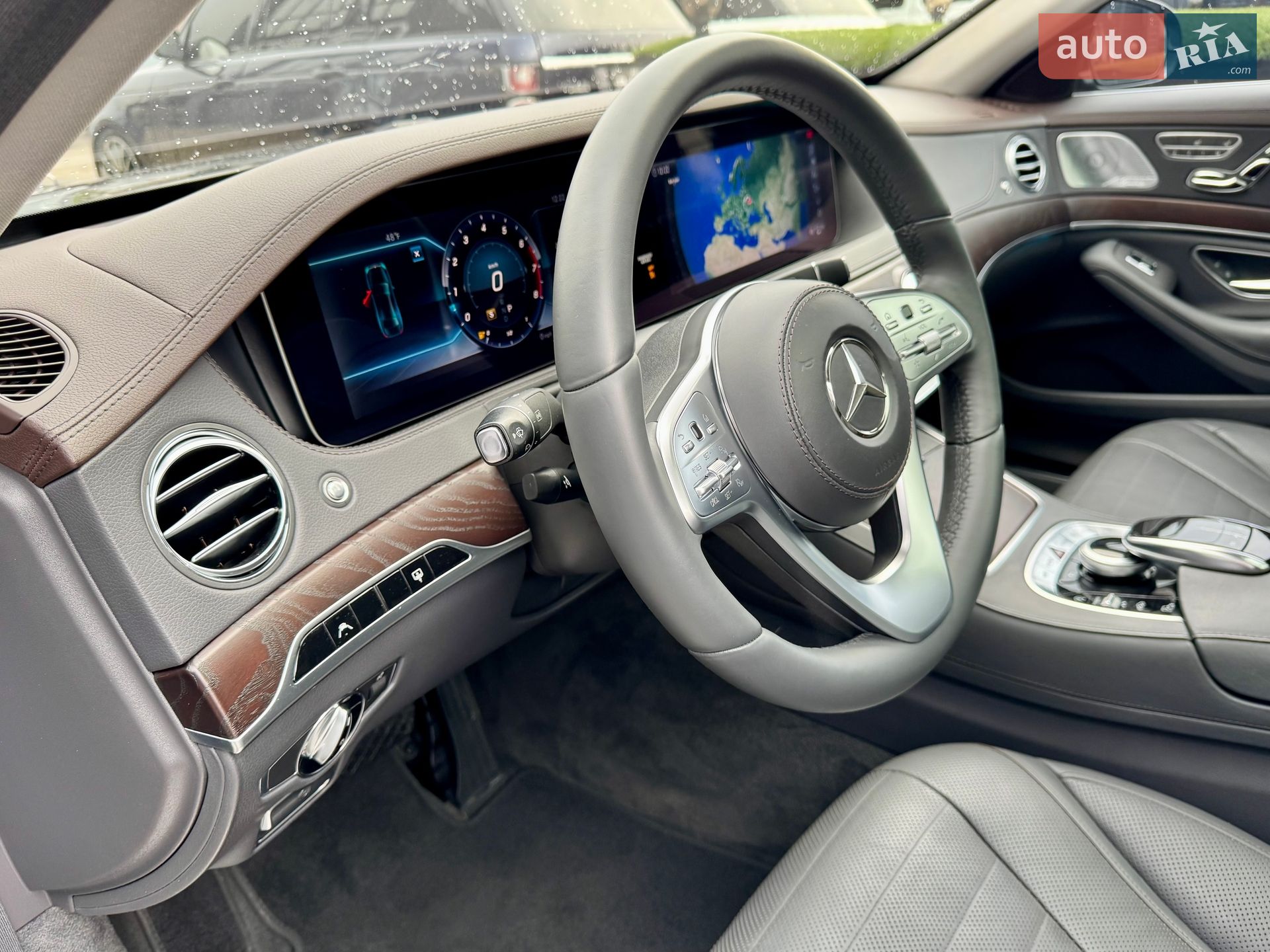 Mercedes-Benz S-Class 2017 VIN WDDUG6GB7JA345549 фото оголошення 17 з 102