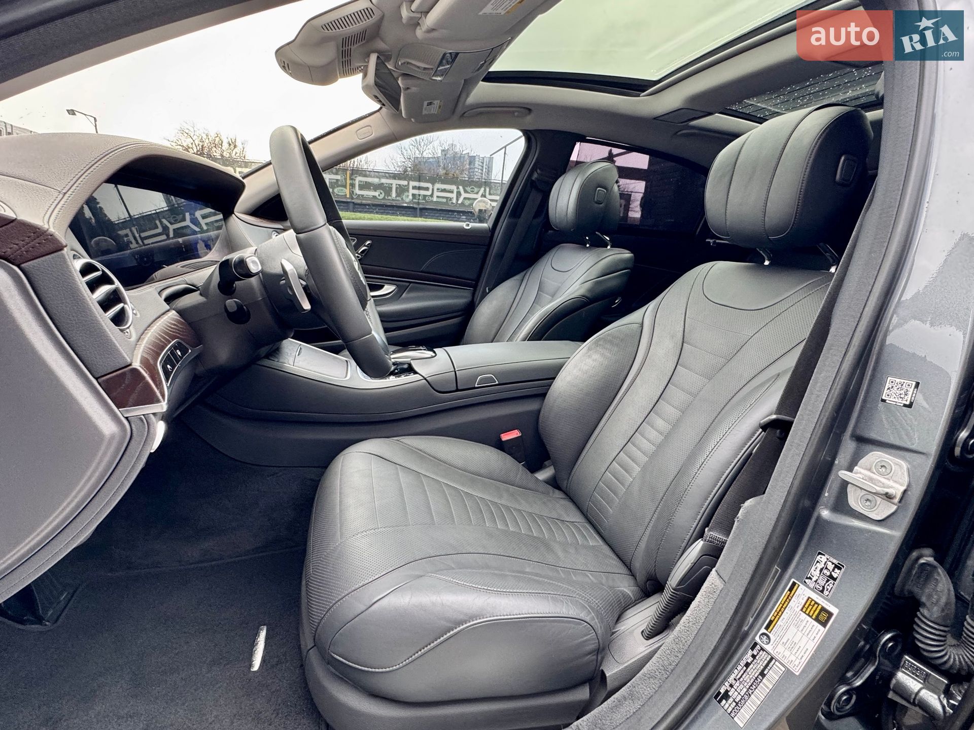 Mercedes-Benz S-Class 2017 VIN WDDUG6GB7JA345549 фото оголошення 22 з 102