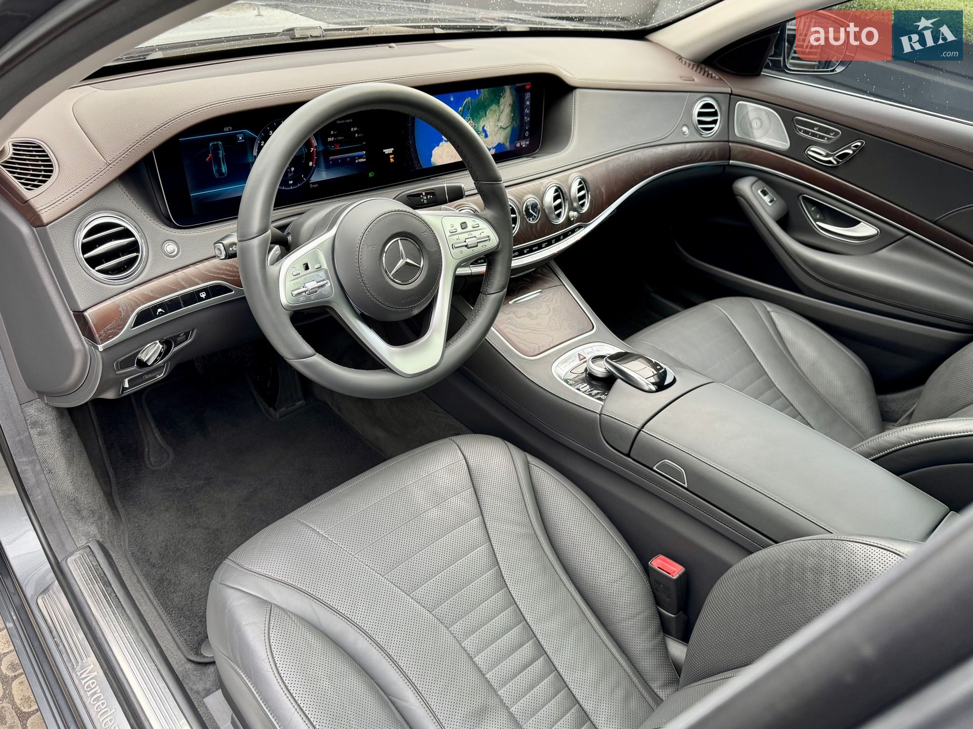 Mercedes-Benz S-Class 2017 VIN WDDUG6GB7JA345549 фото оголошення 24 з 102