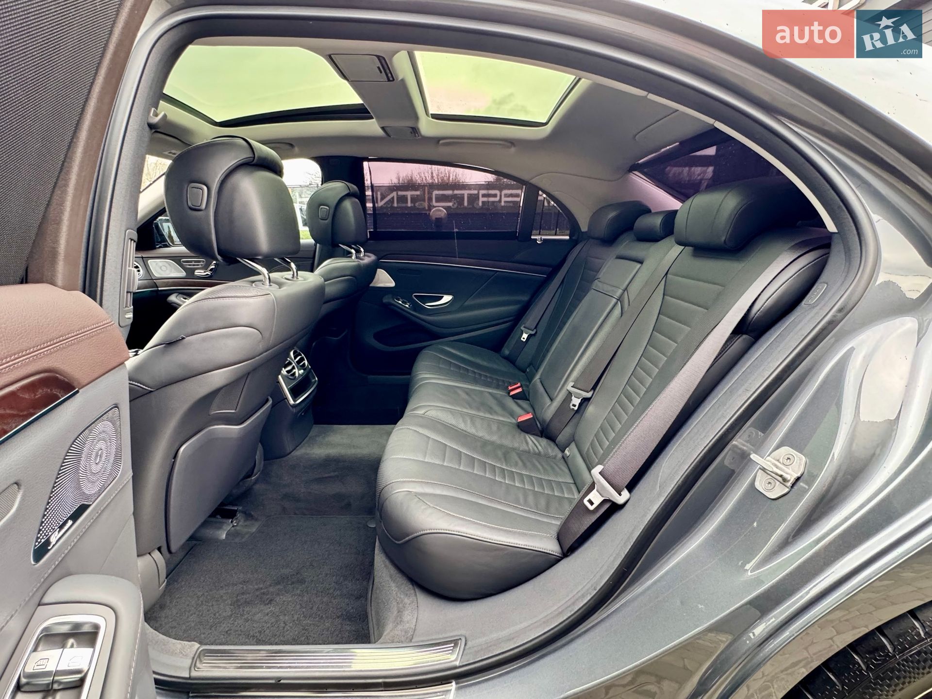 Mercedes-Benz S-Class 2017 VIN WDDUG6GB7JA345549 фото оголошення 28 з 102