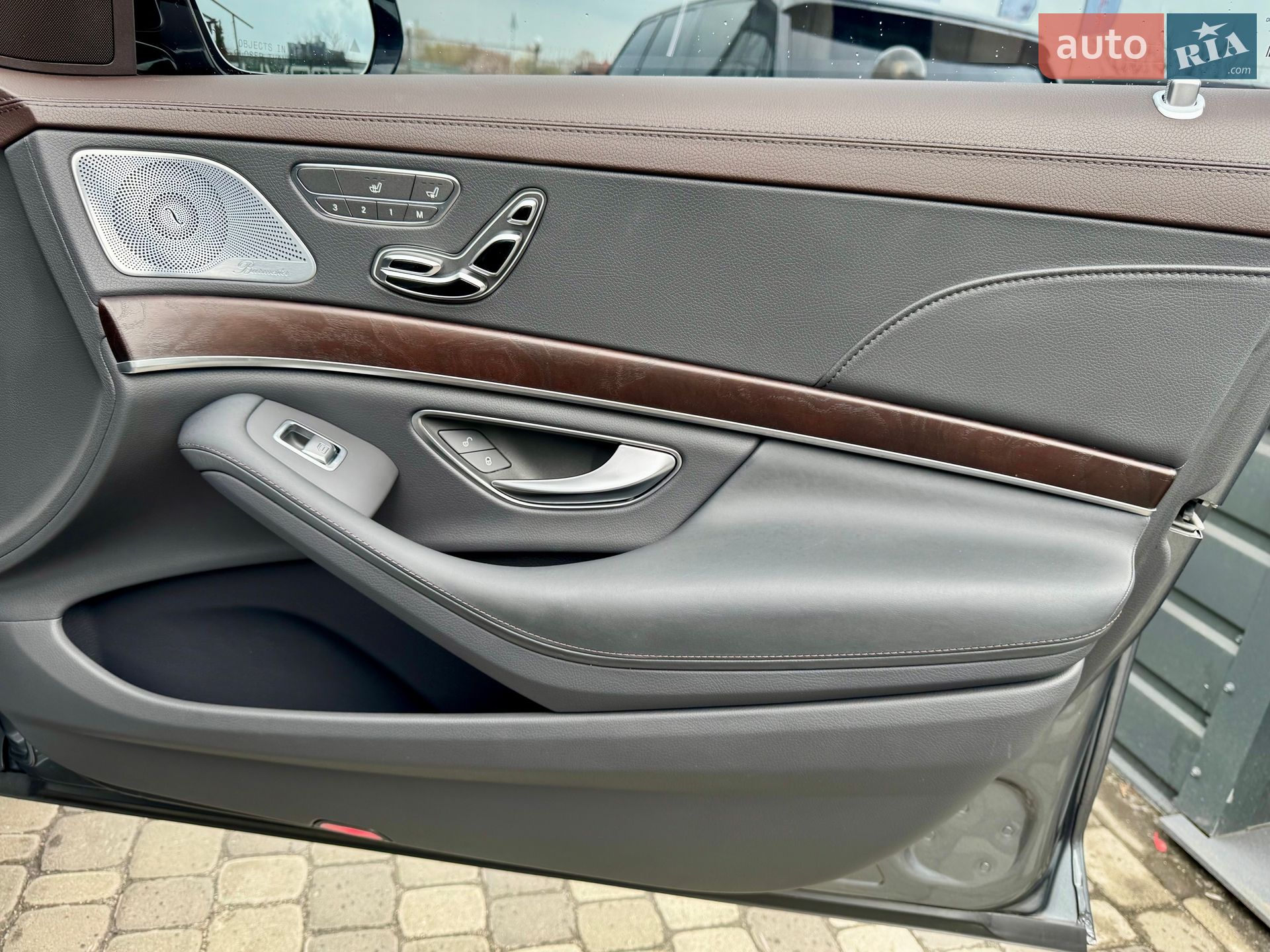 Mercedes-Benz S-Class 2017 VIN WDDUG6GB7JA345549 фото оголошення 45 з 102