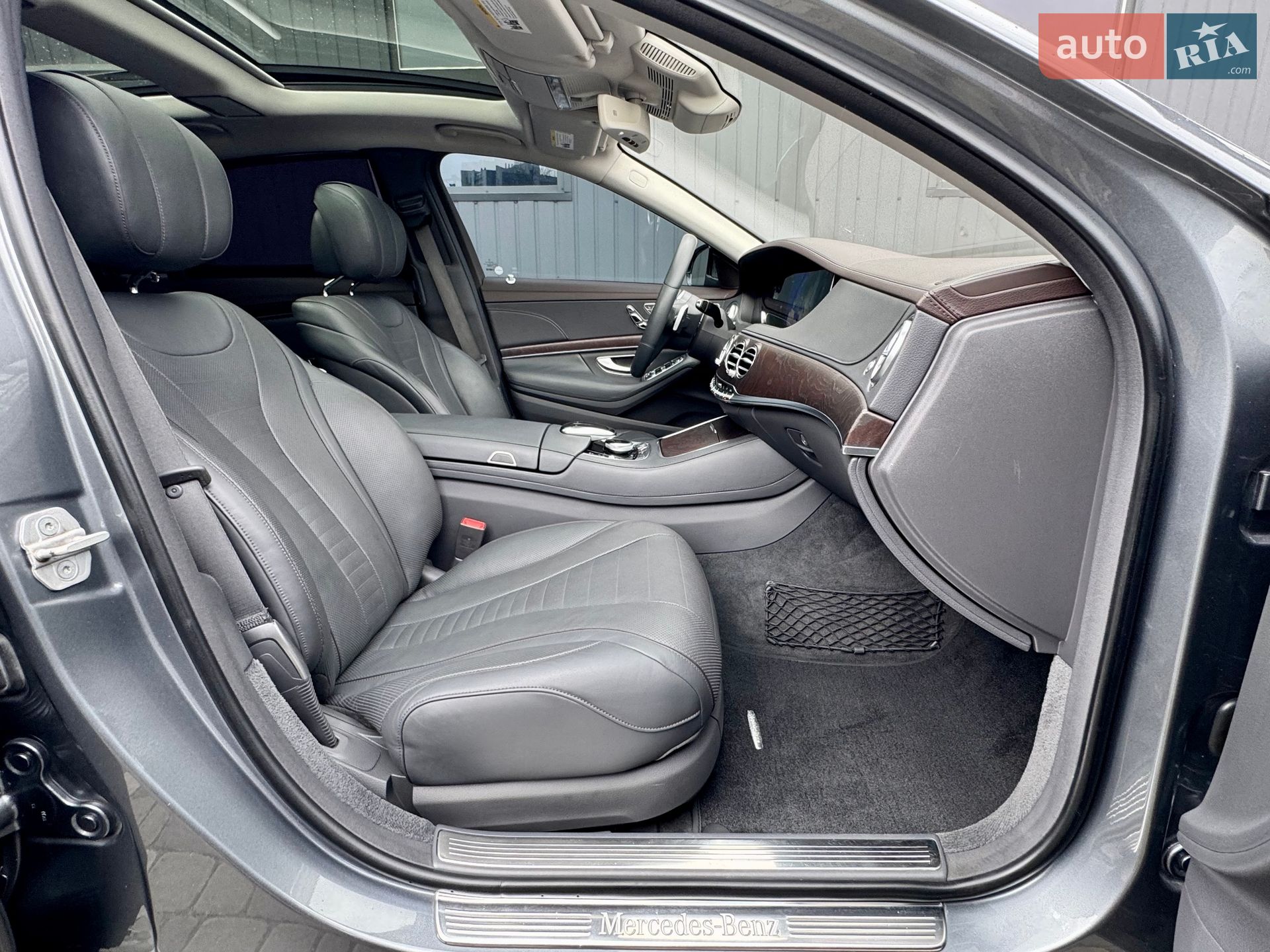 Mercedes-Benz S-Class 2017 VIN WDDUG6GB7JA345549 фото оголошення 50 з 102