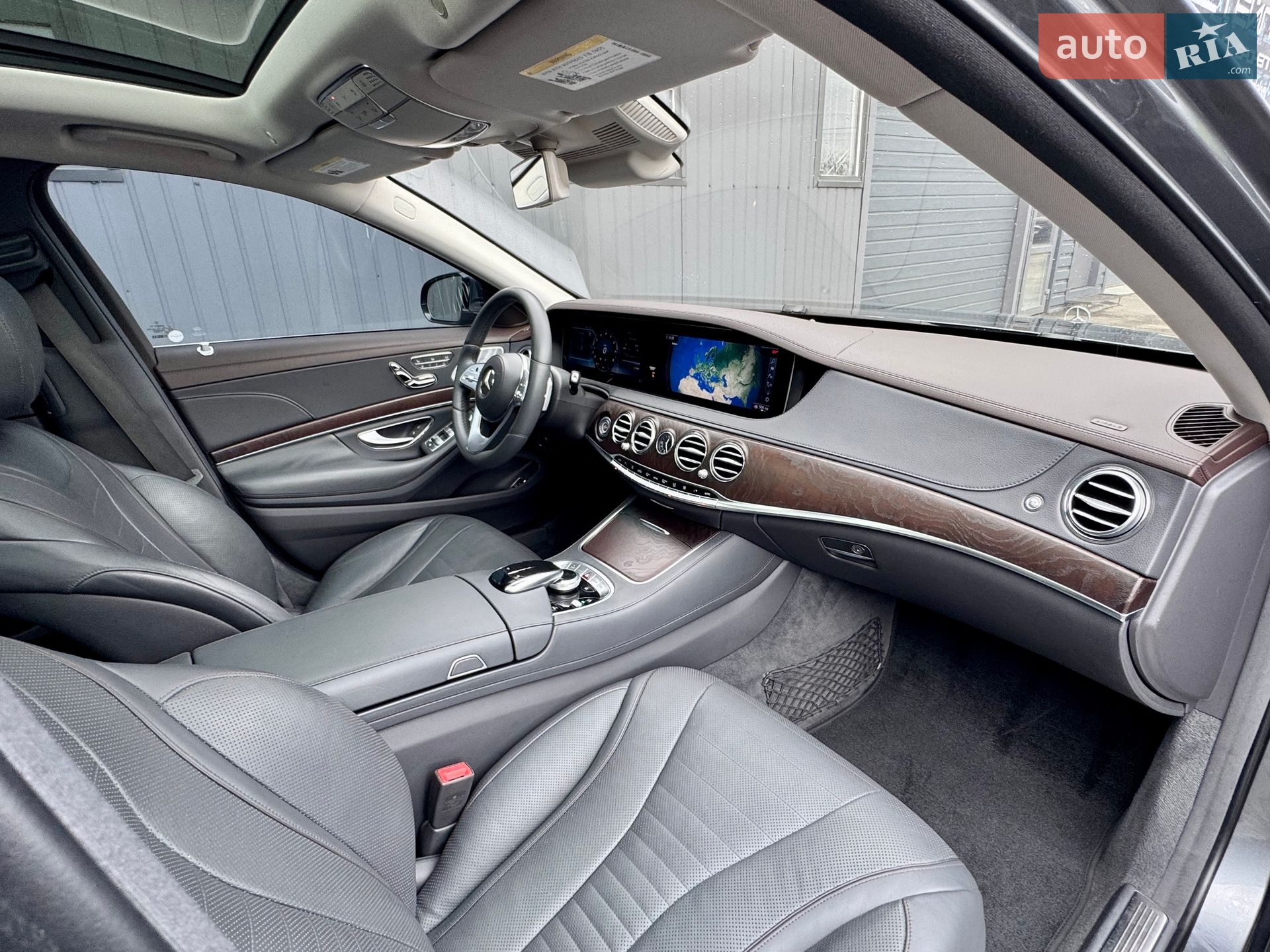Mercedes-Benz S-Class 2017 VIN WDDUG6GB7JA345549 фото оголошення 52 з 102