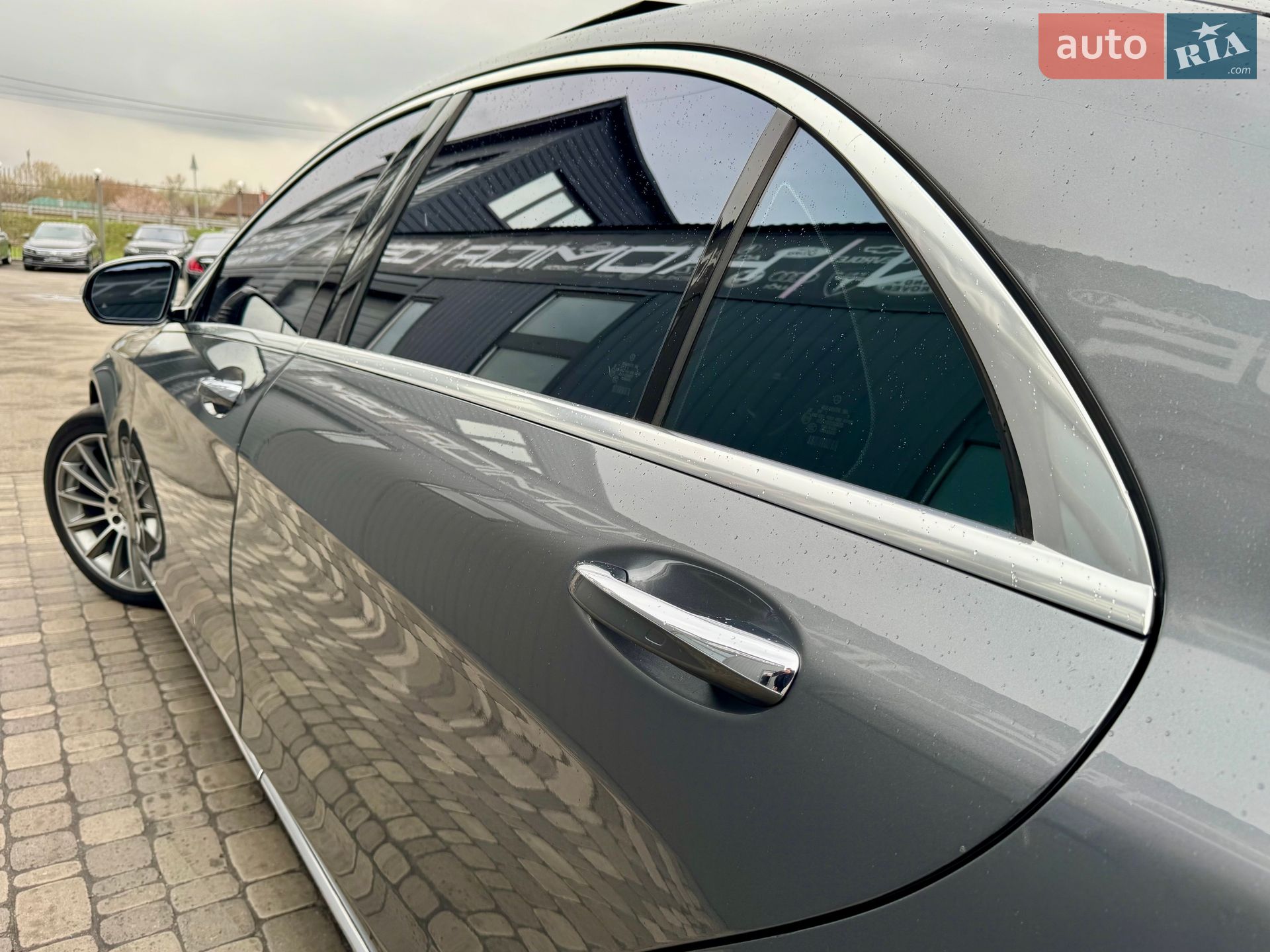 Mercedes-Benz S-Class 2017 VIN WDDUG6GB7JA345549 фото оголошення 76 з 102