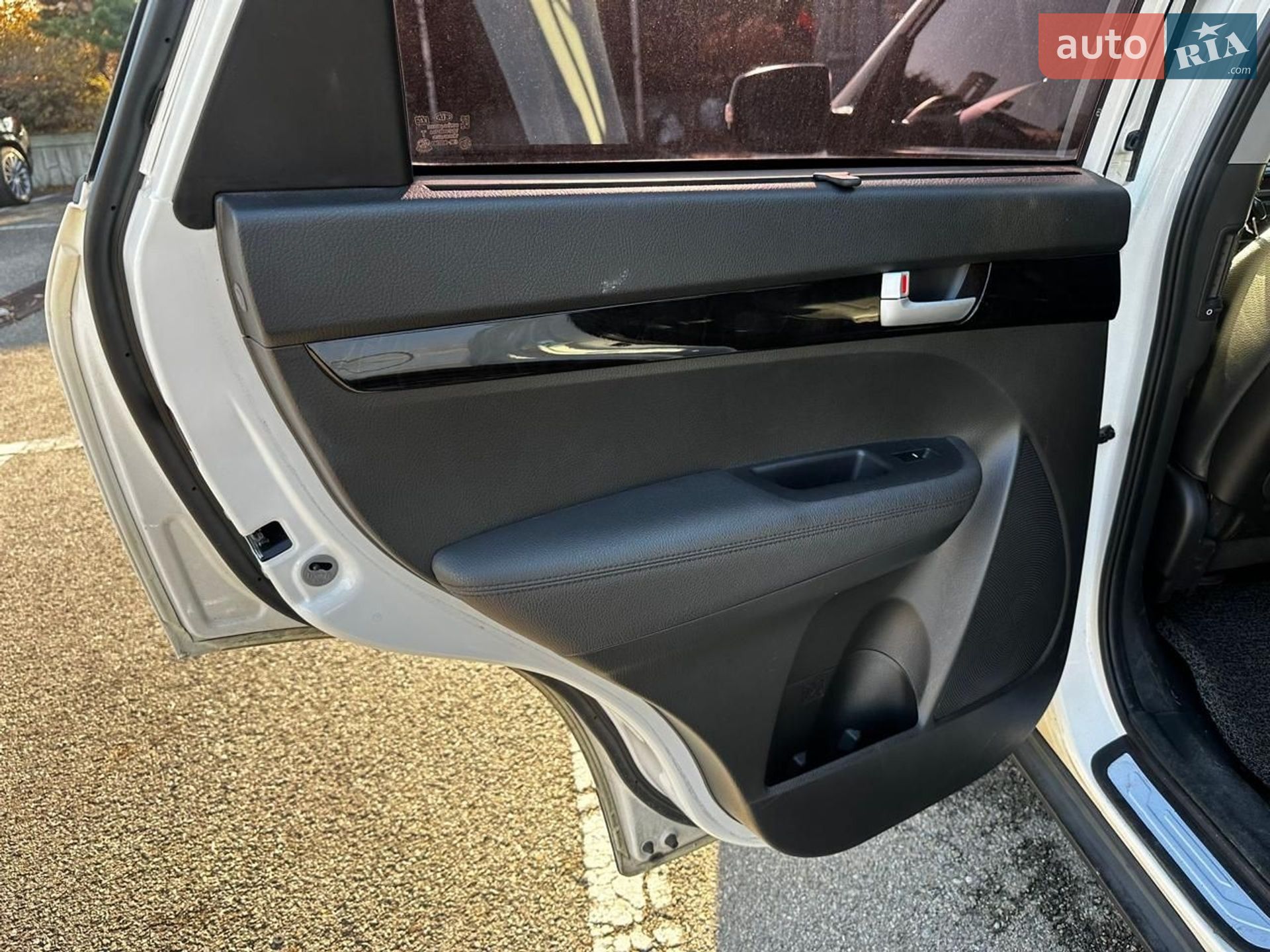 Kia Sorento 2014 VIN KNAKW815BEA583400 фото оголошення 33 з 52