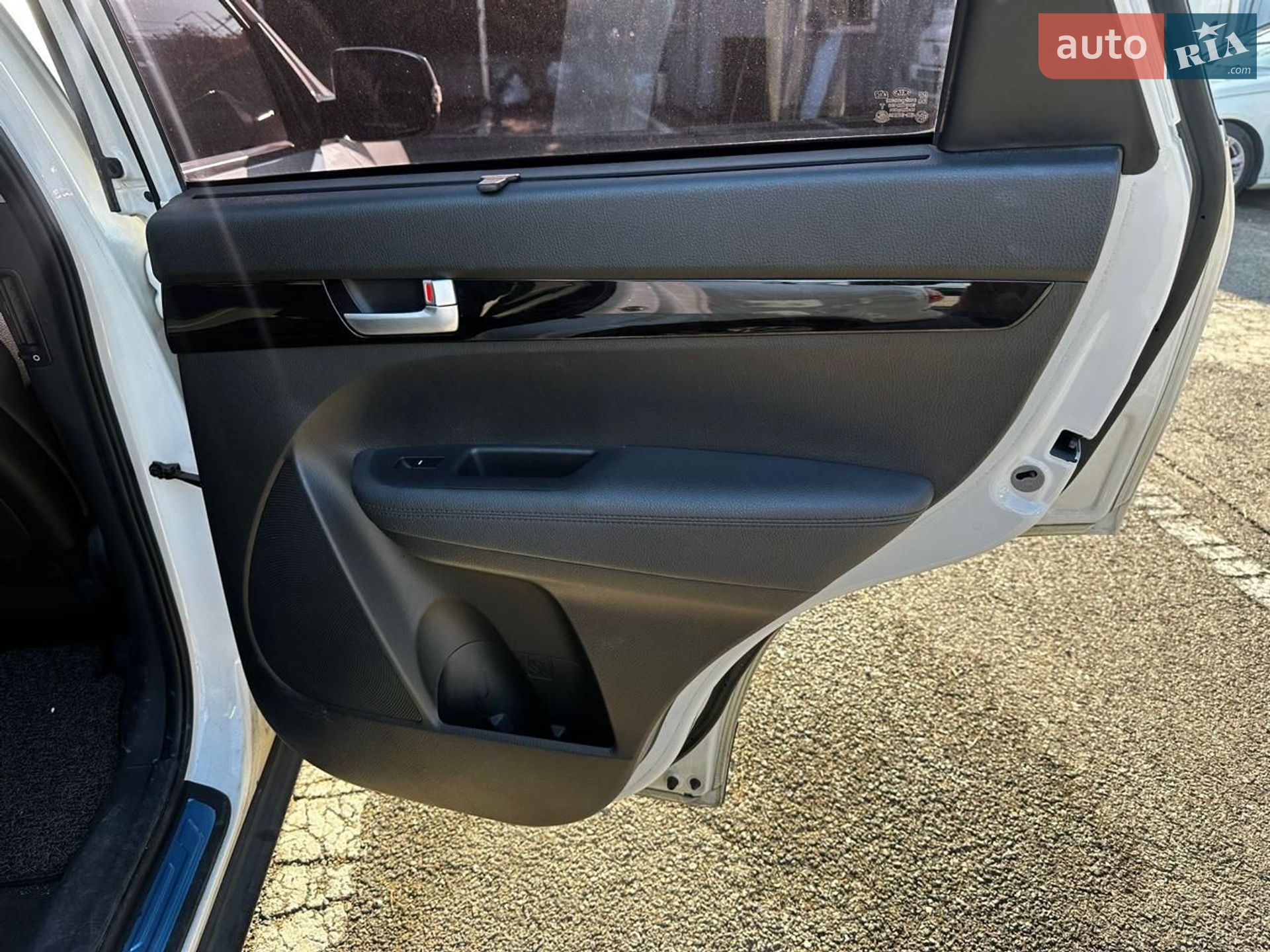 Kia Sorento 2014 VIN KNAKW815BEA583400 фото оголошення 35 з 52