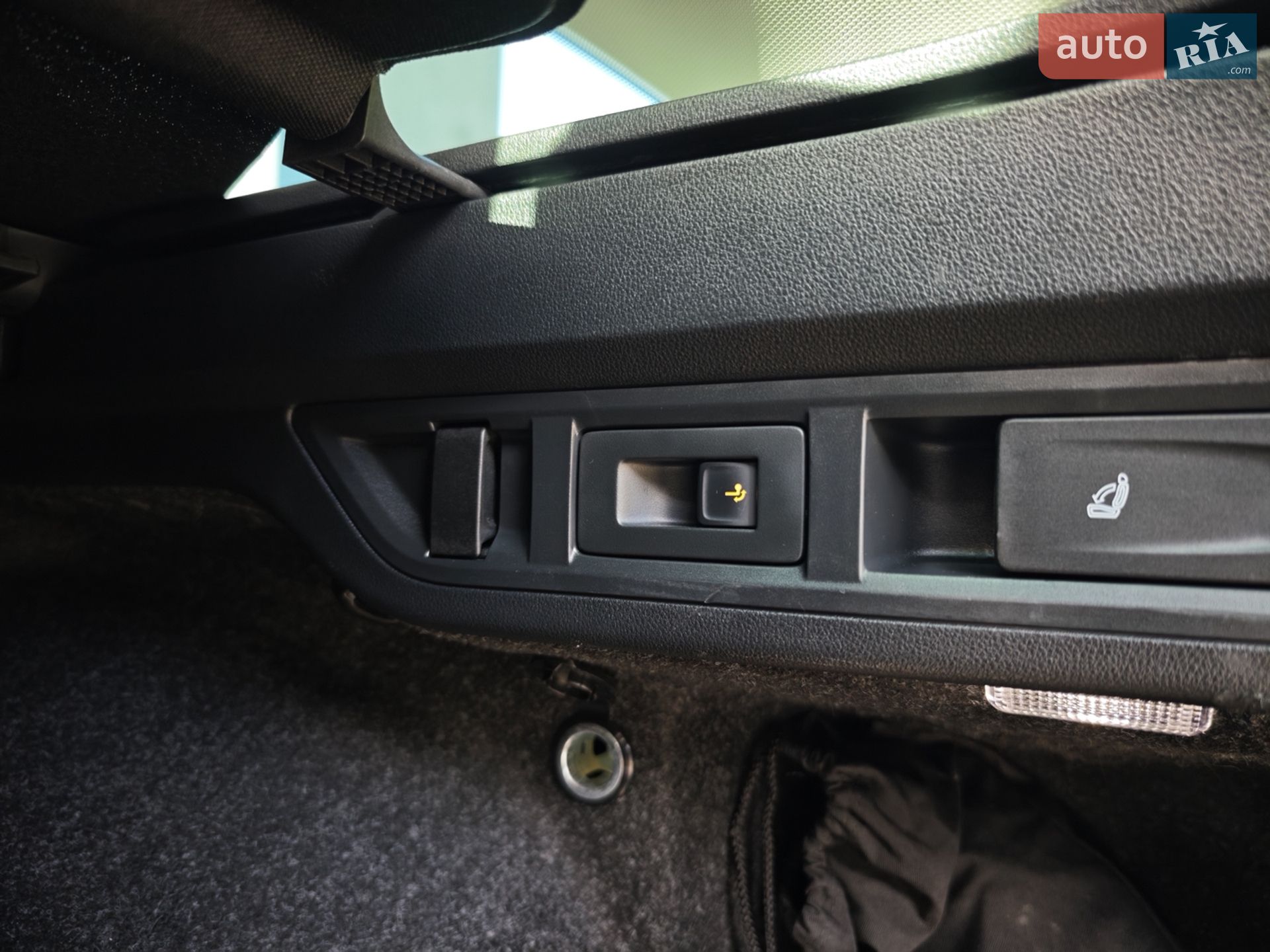 Skoda Octavia 2022 VIN TMBJJ7NX2NY092883 фото оголошення 50 з 56