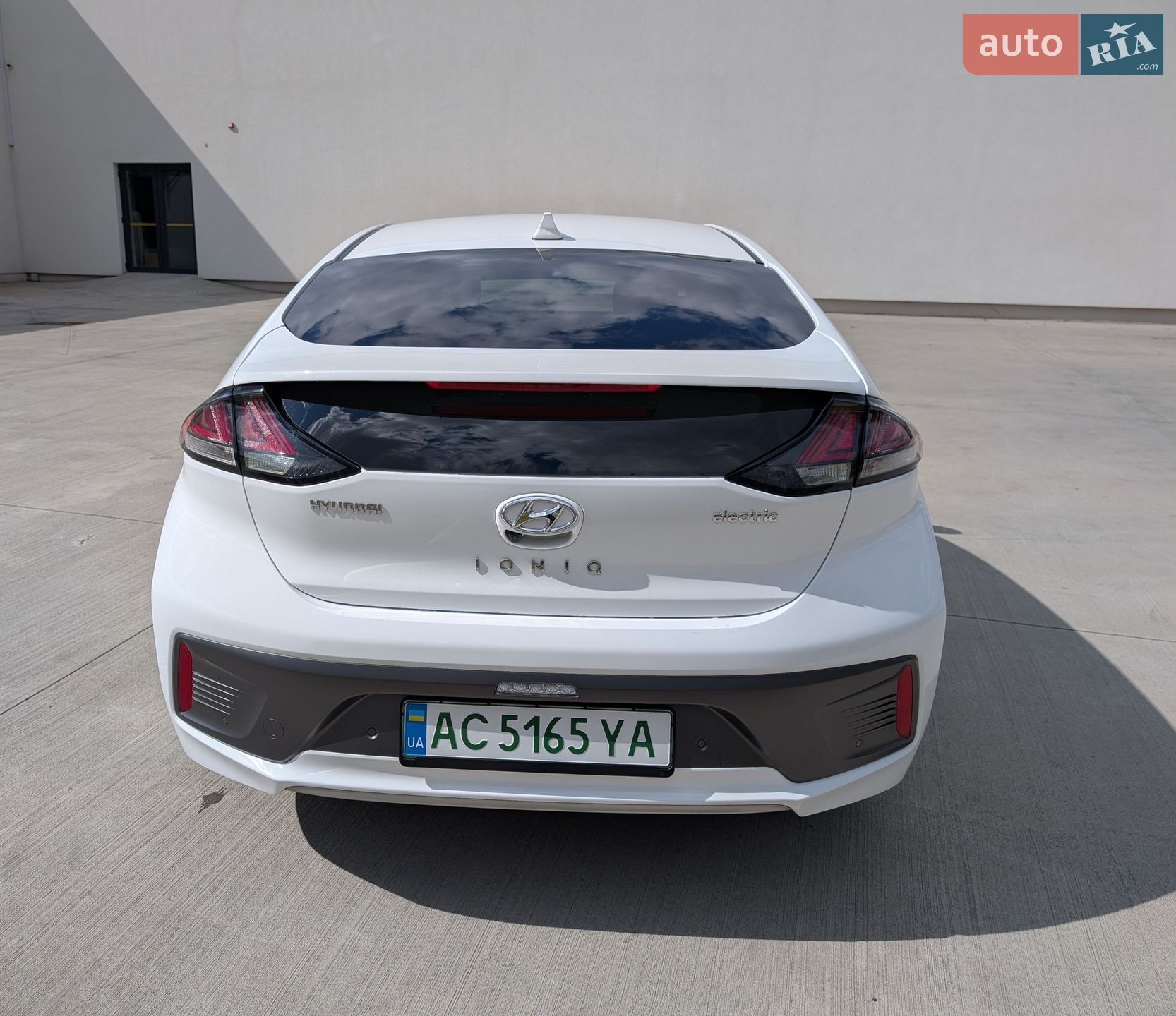 Hyundai Ioniq 2019 VIN KMHC851JFLU053455 фото оголошення 7 з 16