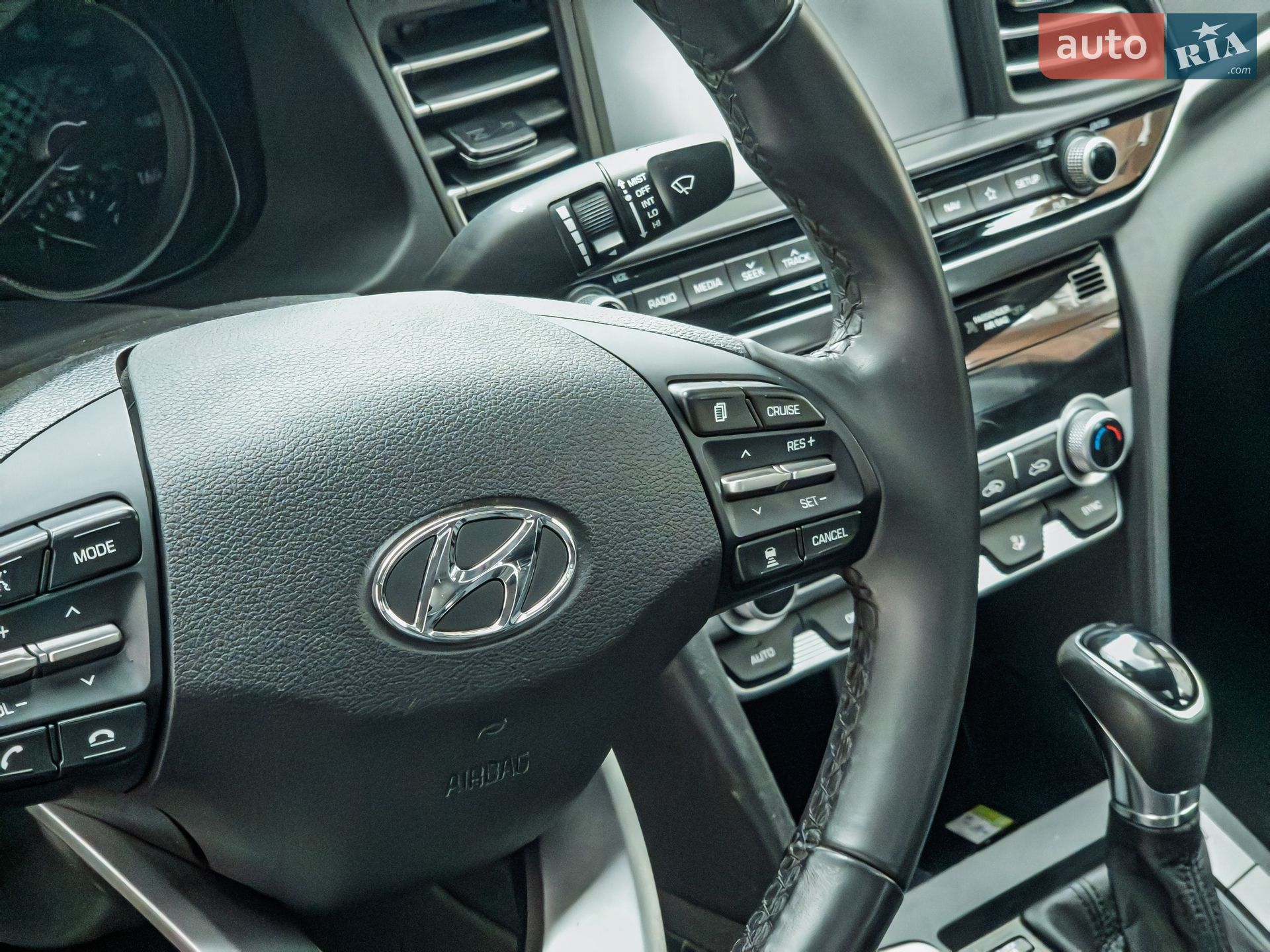 Hyundai Elantra 2019 VIN 5NPD84LF7LH567878 фото оголошення 9 з 24