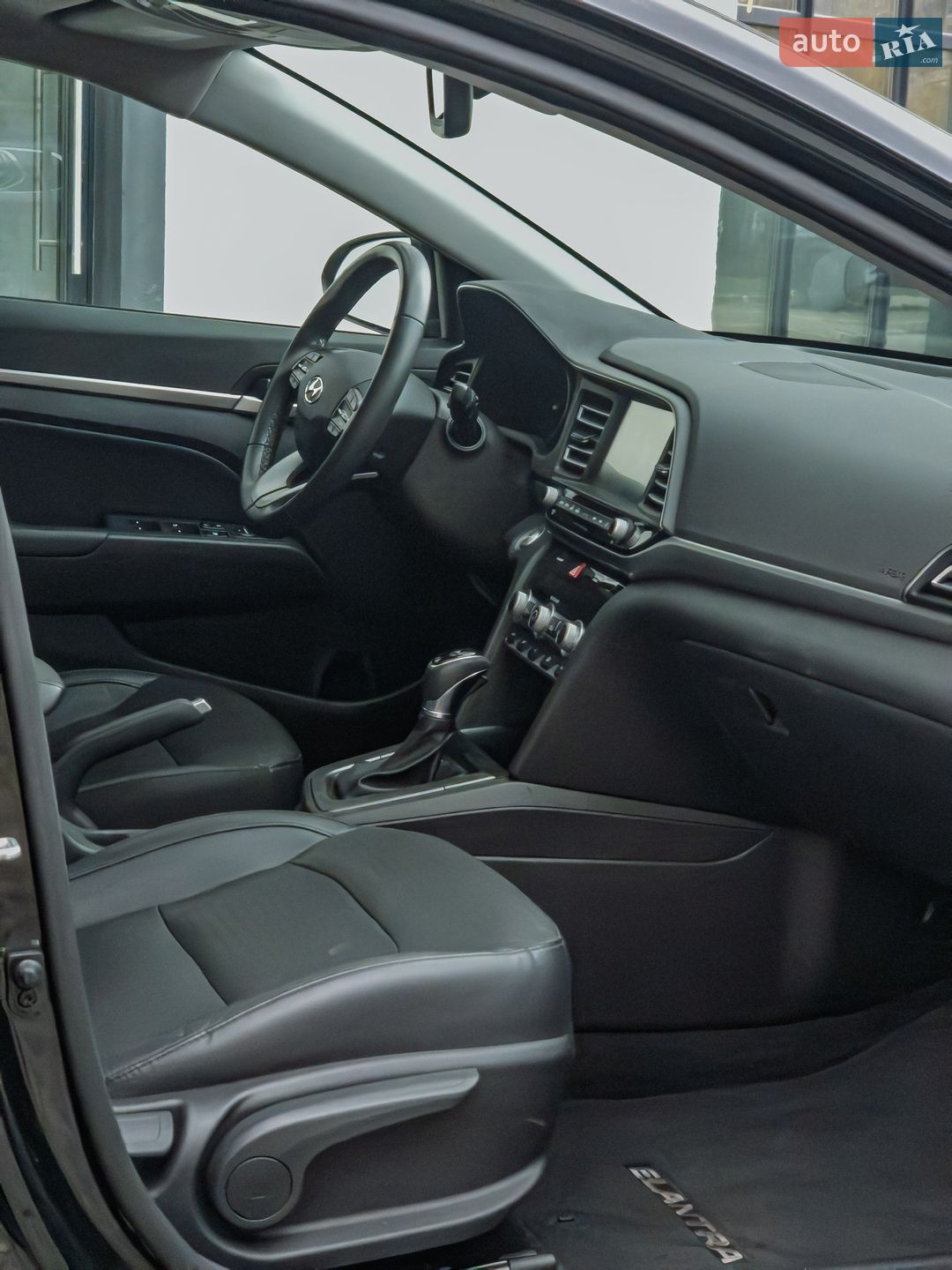 Hyundai Elantra 2019 VIN 5NPD84LF7LH567878 фото оголошення 16 з 24