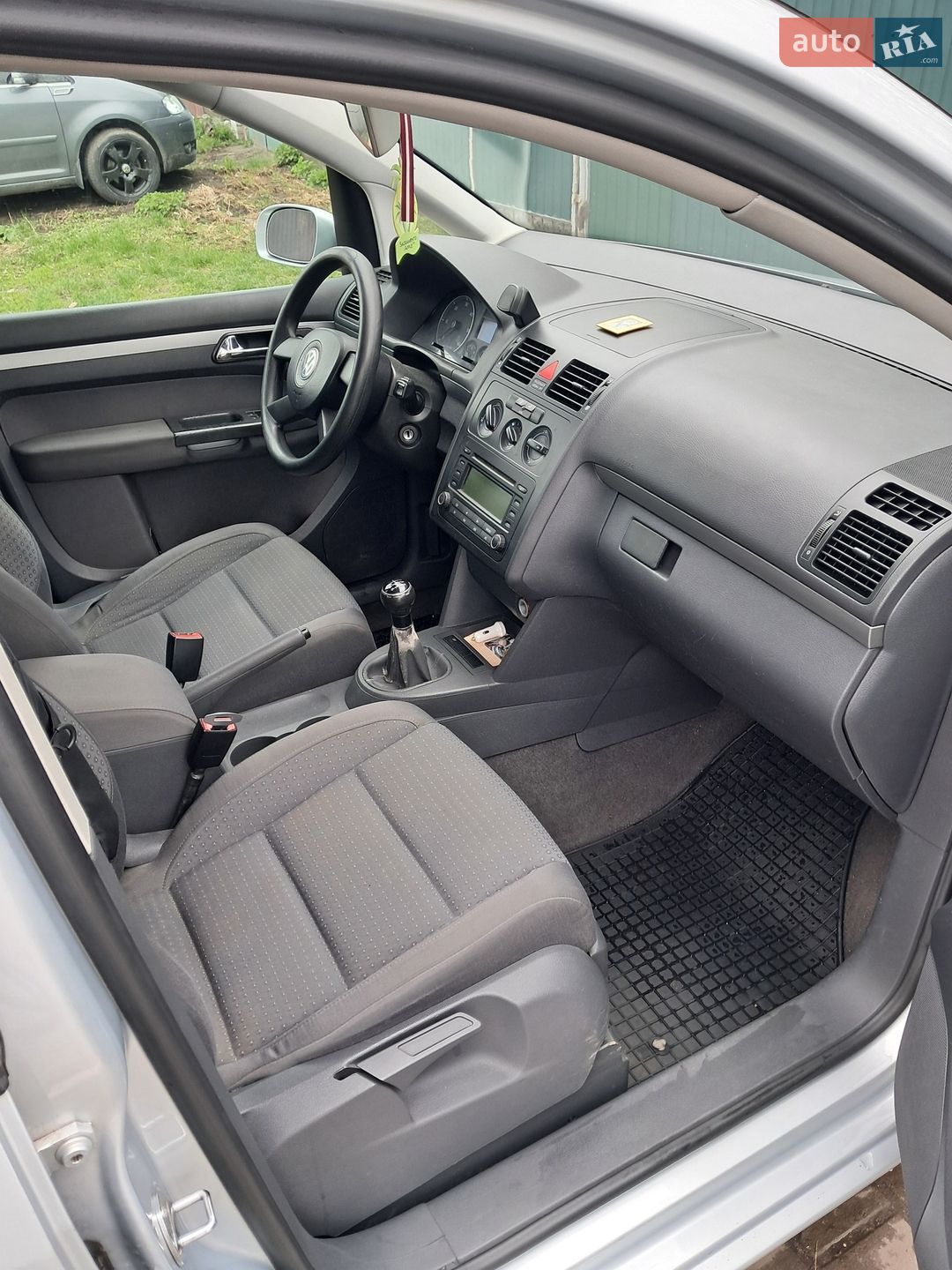 Volkswagen Touran 2004 VIN WVGZZZ1TZ4W112951 фото оголошення 4 з 8