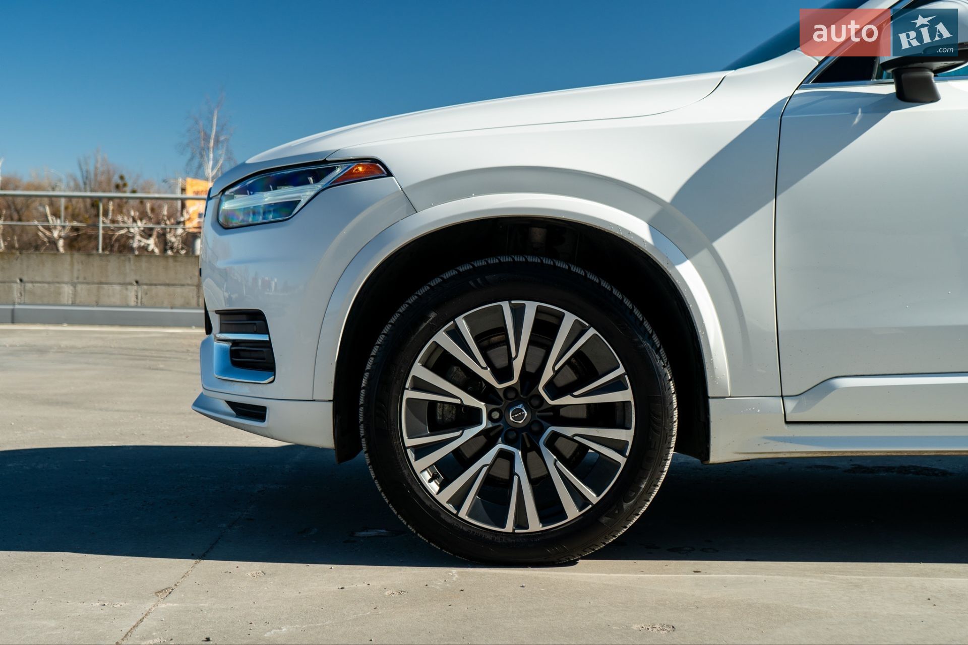 Volvo XC90 2019 VIN YV4102PK4L1558209 фото оголошення 16 з 47