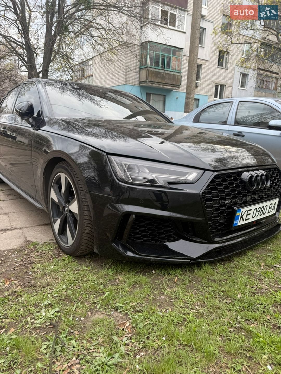 Audi A4 2015 VIN WAUENAF47HN004341 фото оголошення 2 з 18