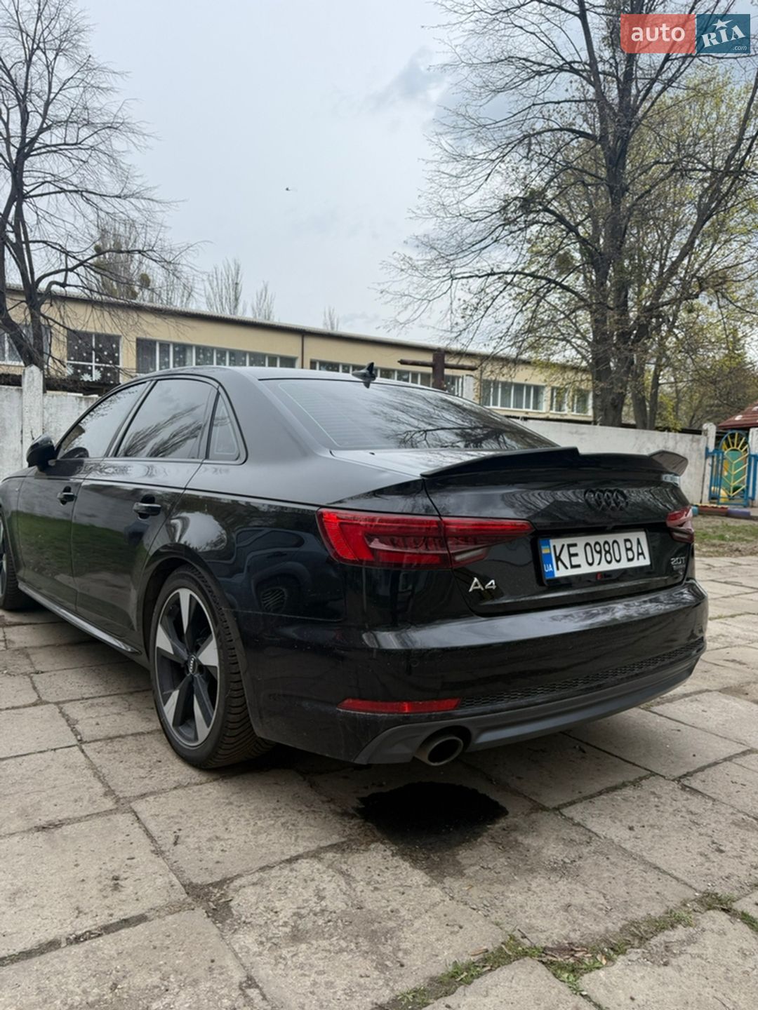 Audi A4 2015 VIN WAUENAF47HN004341 фото оголошення 5 з 18