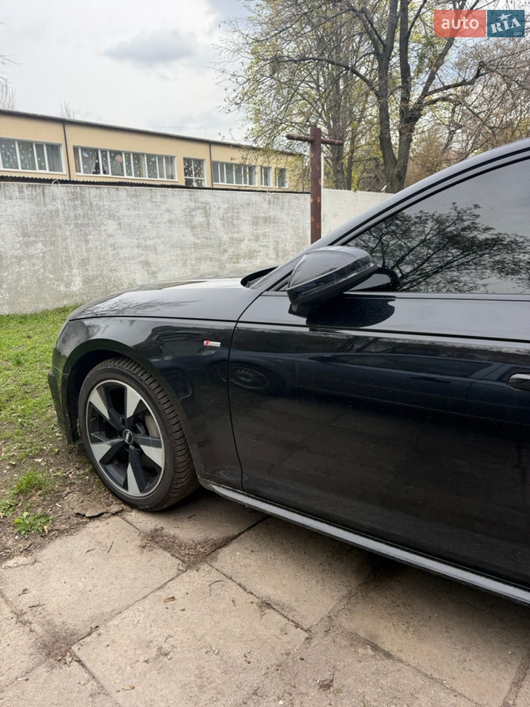 Audi A4 2015 VIN WAUENAF47HN004341 фото оголошення 6 з 18