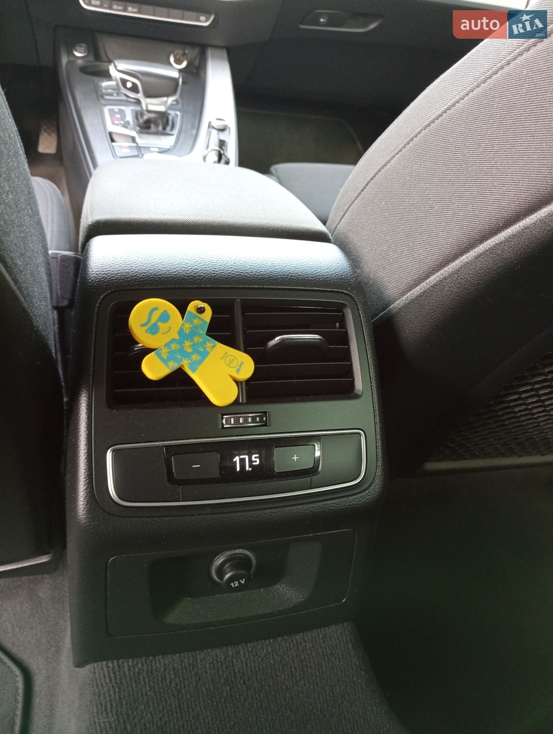 Audi A4 2017 VIN WAUZZZF45JA093697 фото оголошення 4 з 24