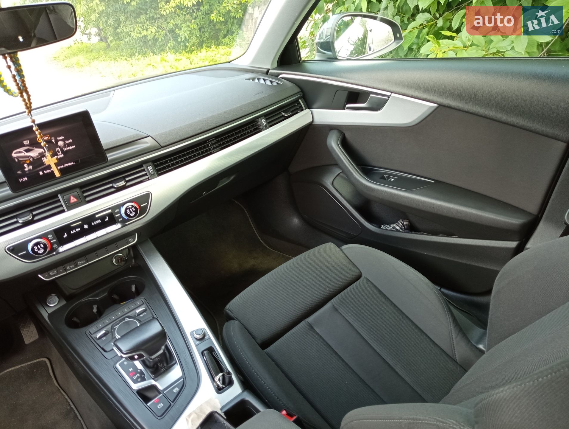 Audi A4 2017 VIN WAUZZZF45JA093697 фото оголошення 6 з 24