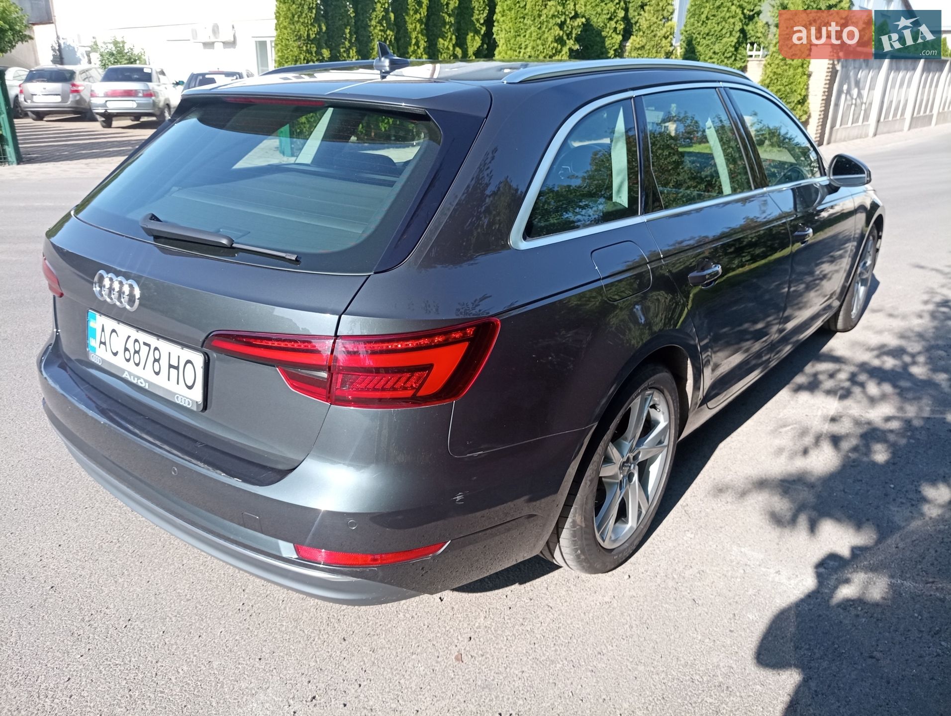 Audi A4 2017 VIN WAUZZZF45JA093697 фото оголошення 13 з 24