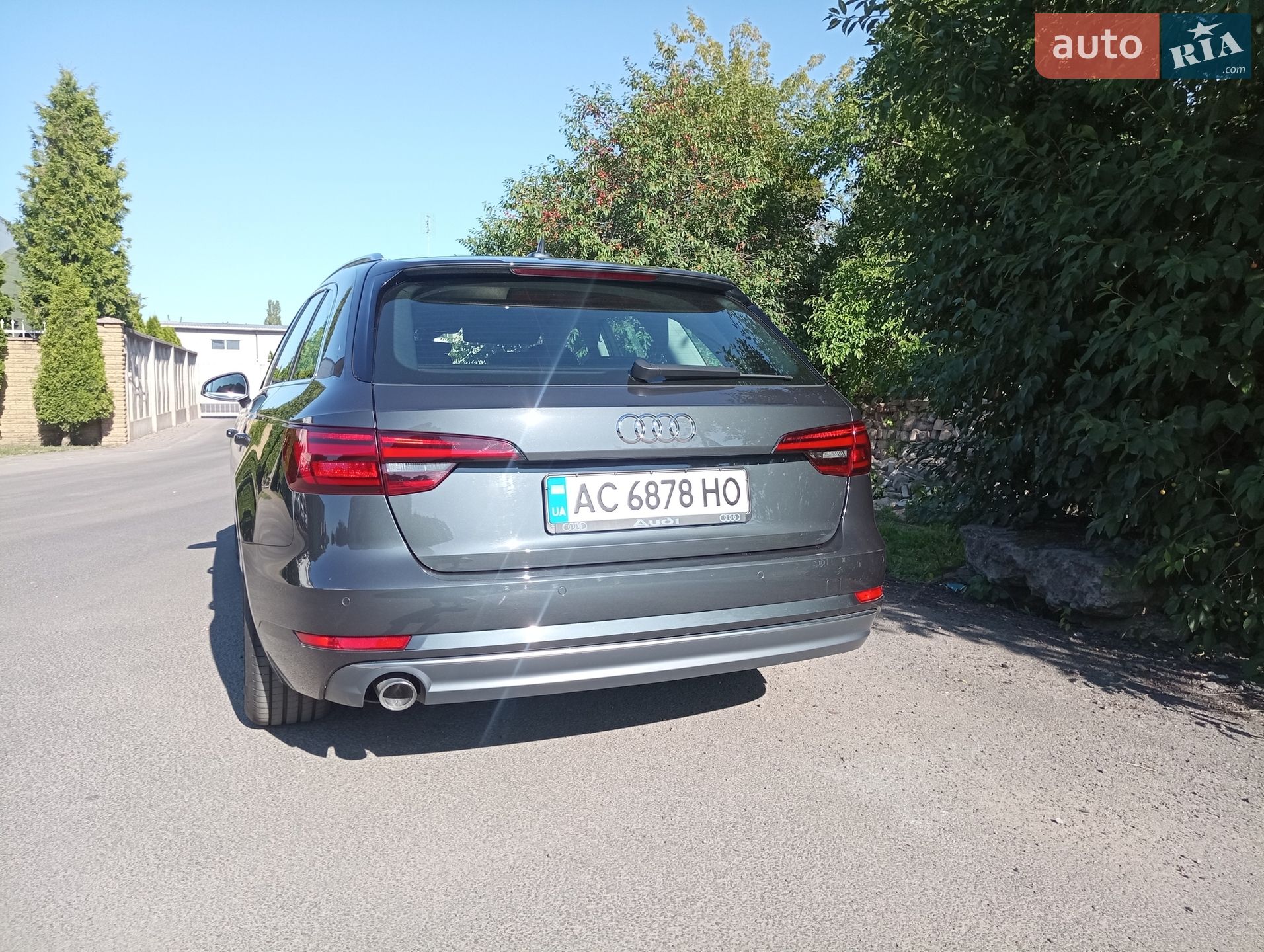 Audi A4 2017 VIN WAUZZZF45JA093697 фото оголошення 14 з 24