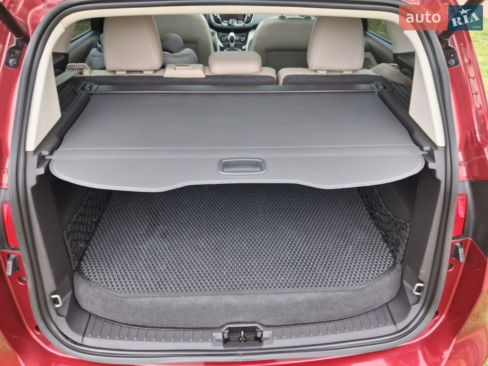 Ford C-Max 2015 VIN 1FADP5BUXFL119875 фото оголошення 2 з 17