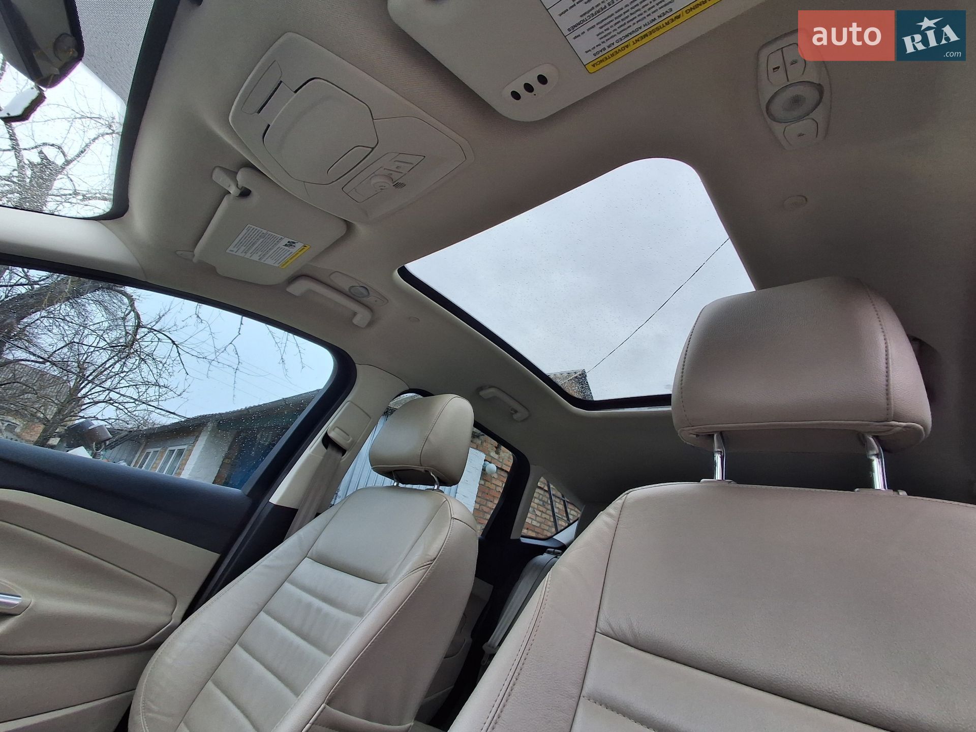 Ford C-Max 2015 VIN 1FADP5BUXFL119875 фото оголошення 8 з 17